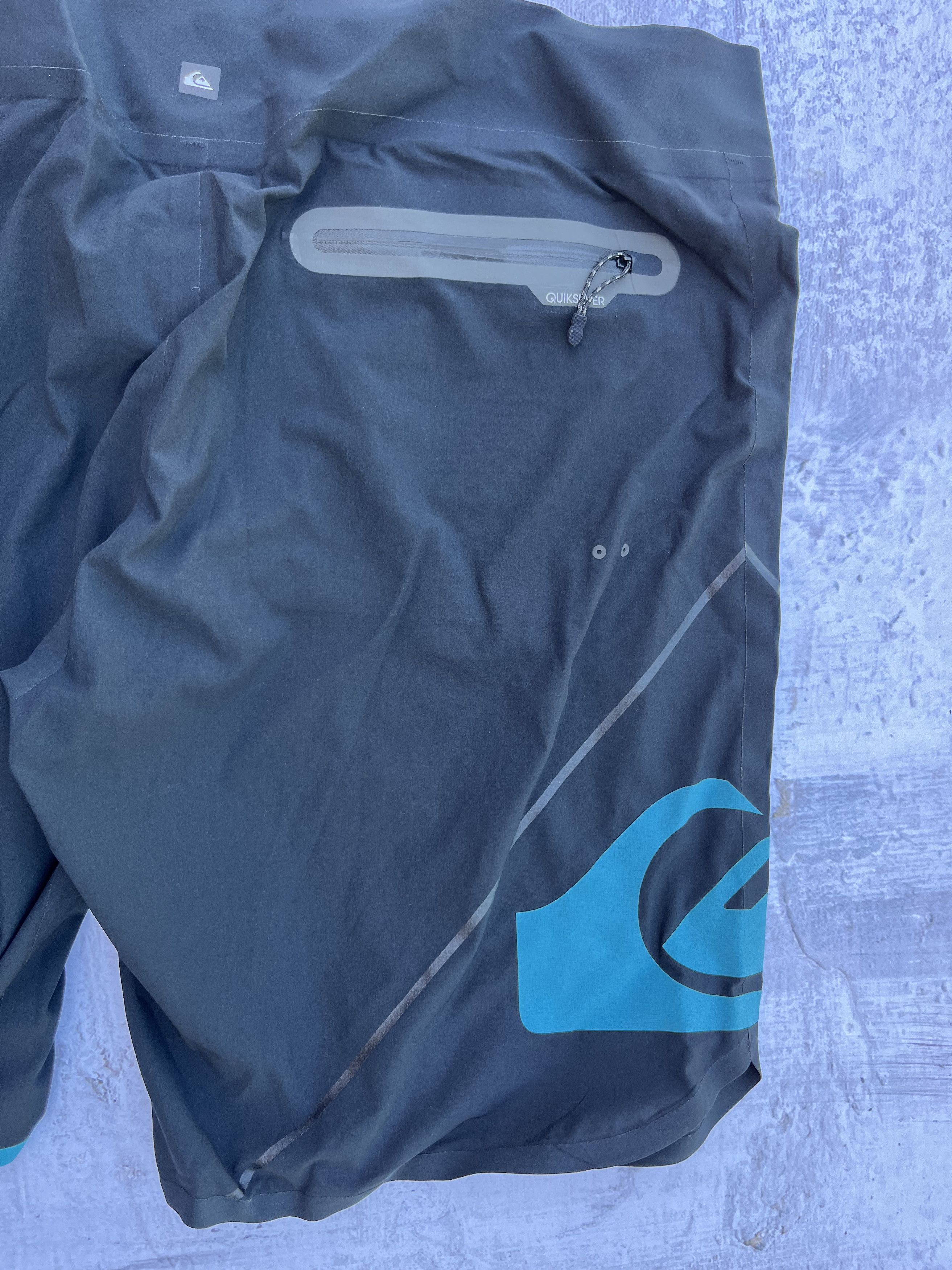 Quiksilver Vintage Swimming Shorts Quiksilver Shorts Men's Size 32 Size US 32 / EU 48 - 5 Thumbnail