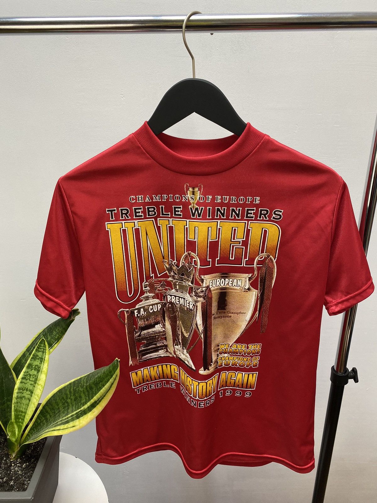 Vintage 1999 Manchester United Treble Winner T-Shirt Size US M / EU 48-50 / 2 - 3 Thumbnail