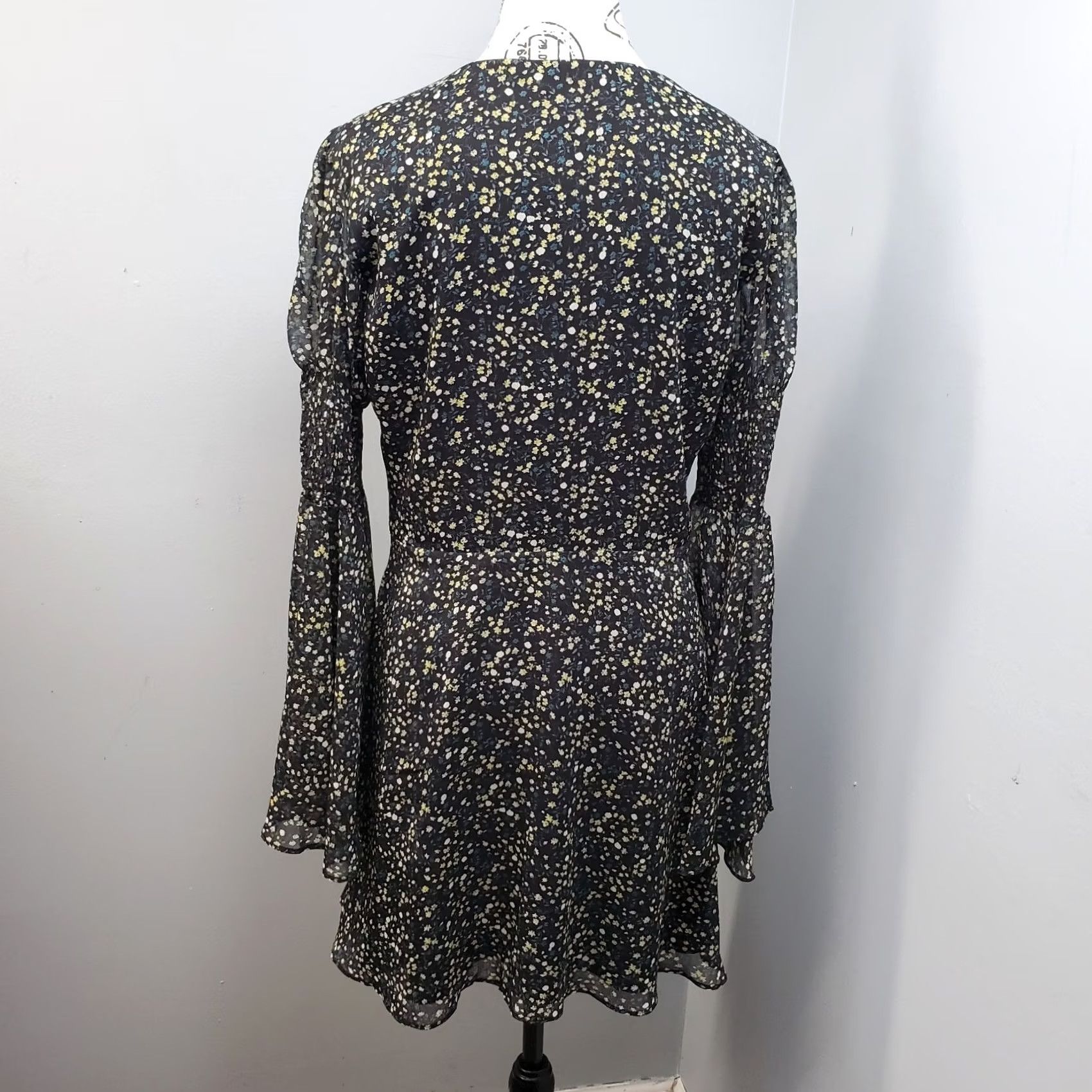 Coach ACOA Dress Womens L Multi Floral Boho Chiffon Bell Sleeve Tie Front Side Zip Dress Gowns Women Size L Size L / US 10 / IT 46 - 2 Thumbnail
