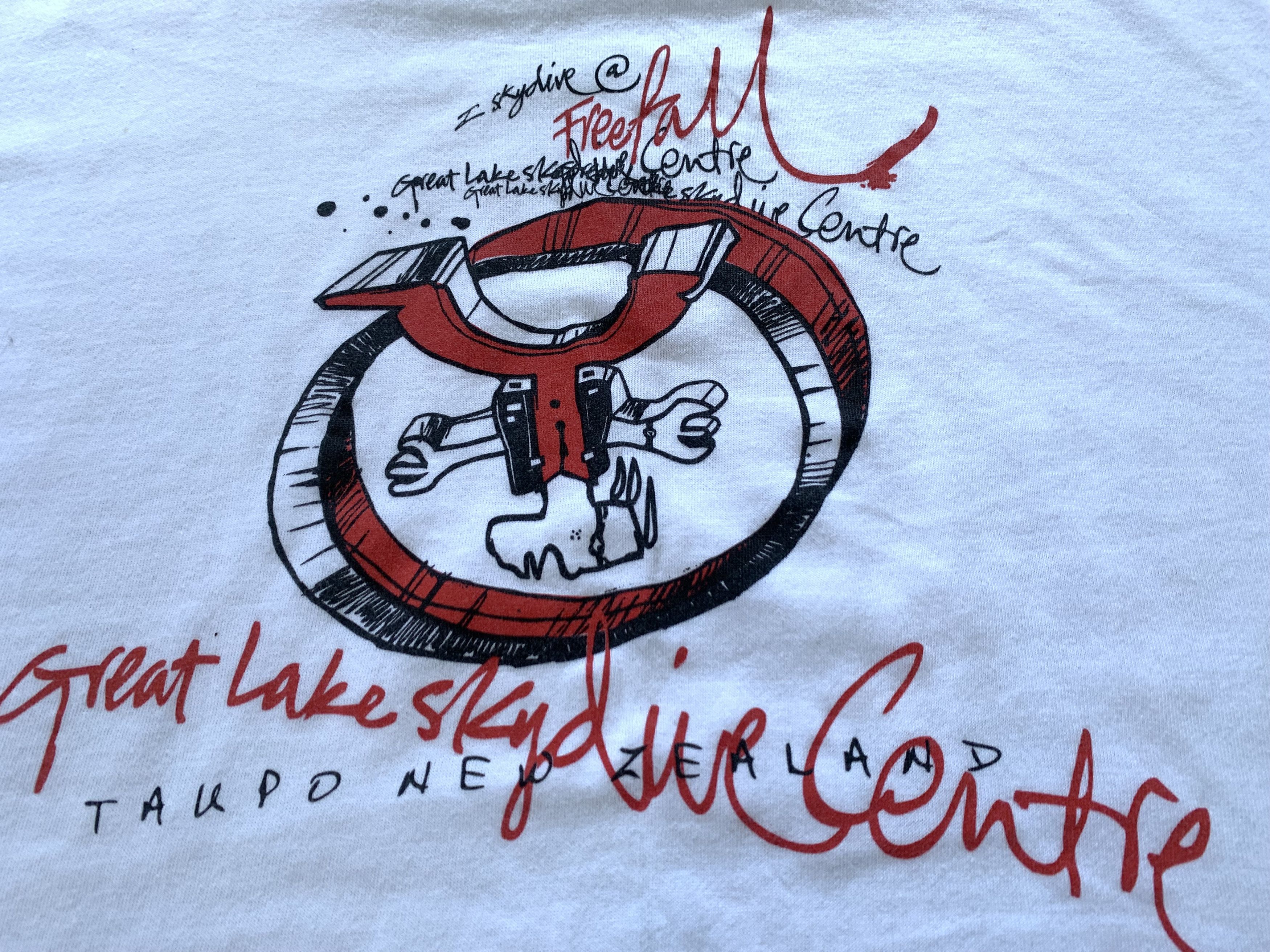 Other Pacific White Cotton Printed T Shirt Size US L / EU 52-54 / 3 - 6 Thumbnail