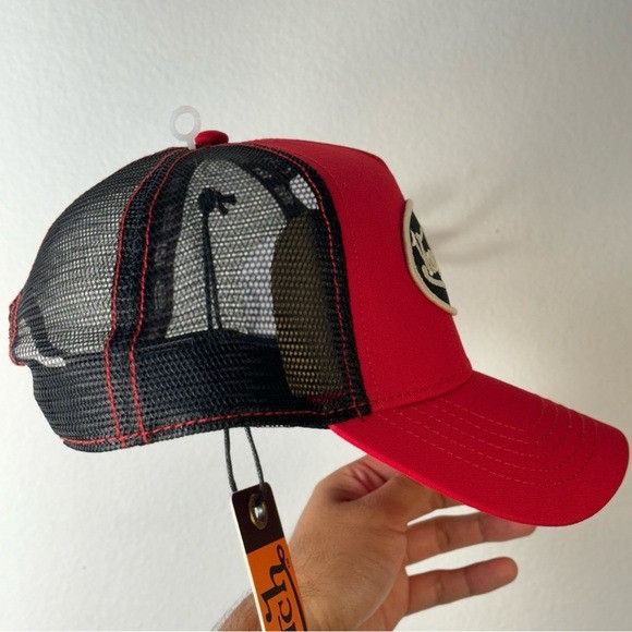Designer × Von Dutch NWT VON DUTCH RED, OFF-WHITE & BLACK TRUCKER HAT Size ONE SIZE - 5 Thumbnail