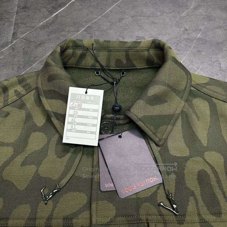 Louis Vuitton Louis Vuitton Army green jacket with monogrammed logo jack Size US L / EU 52-54 / 3 - 4 Thumbnail