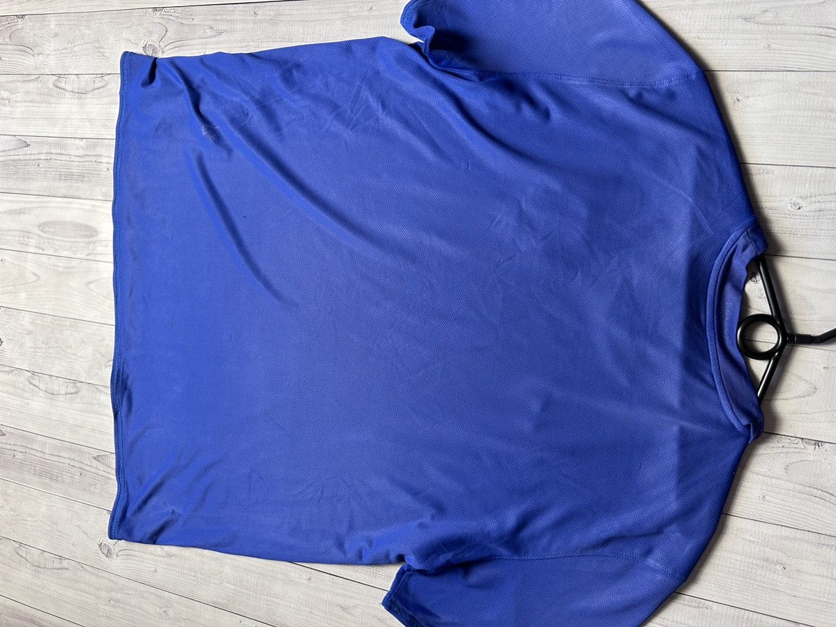 Vintage Vintage Nike Manchester United soccer jersey blue size XXL Size US XXL / EU 58 / 5 - 11 Thumbnail