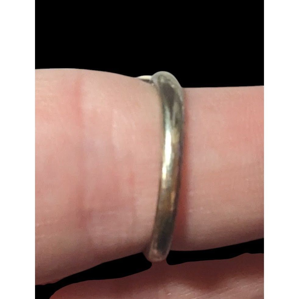Other Minimalist Coquette Silver Tone And Cream Bow Ring Size 7 Size ONE SIZE - 7 Thumbnail