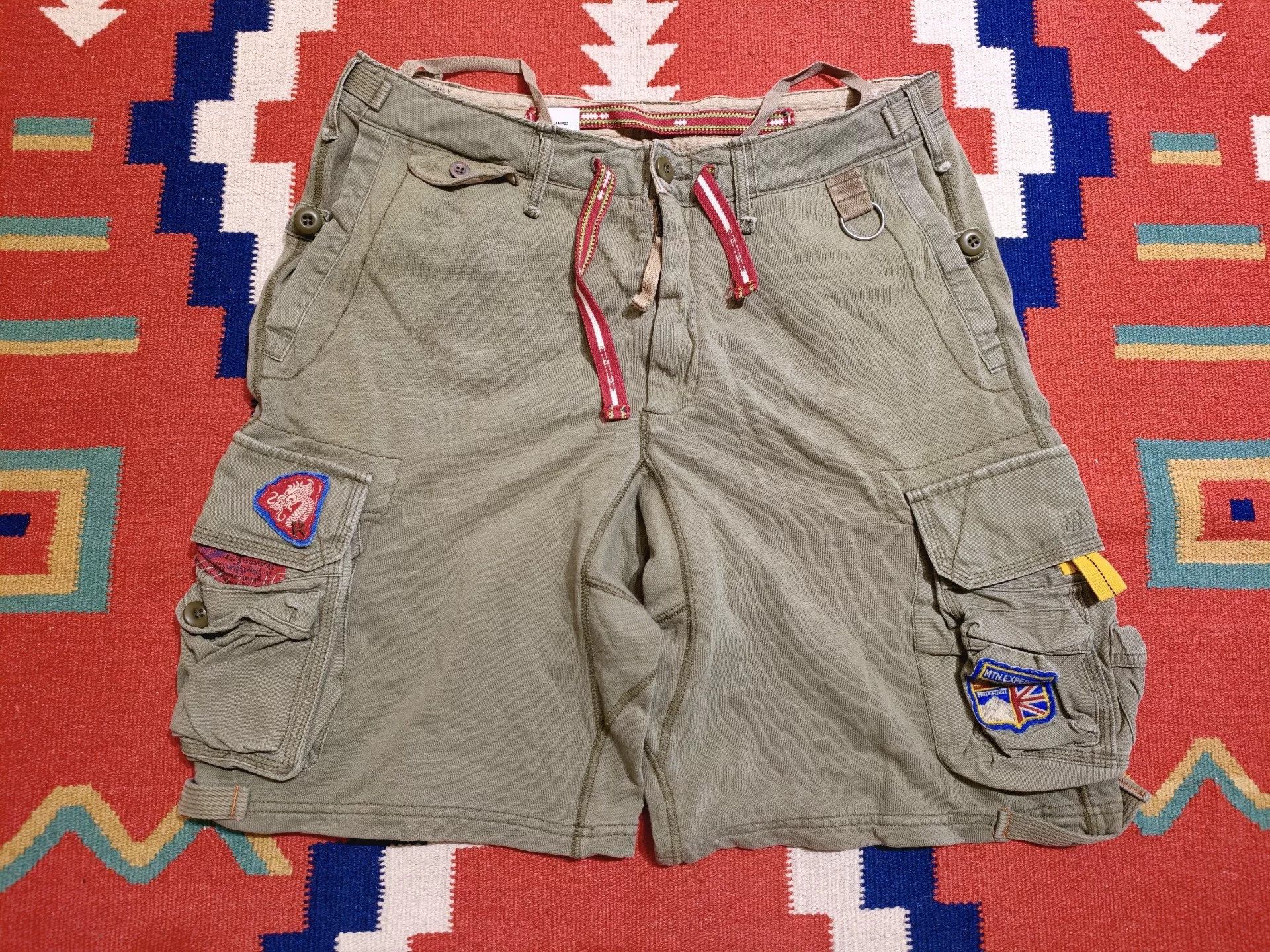 Polo Ralph Lauren Ralph Lauren Outdoor Cargo Shorts Size US 34 / EU 50 - 1 Thumbnail