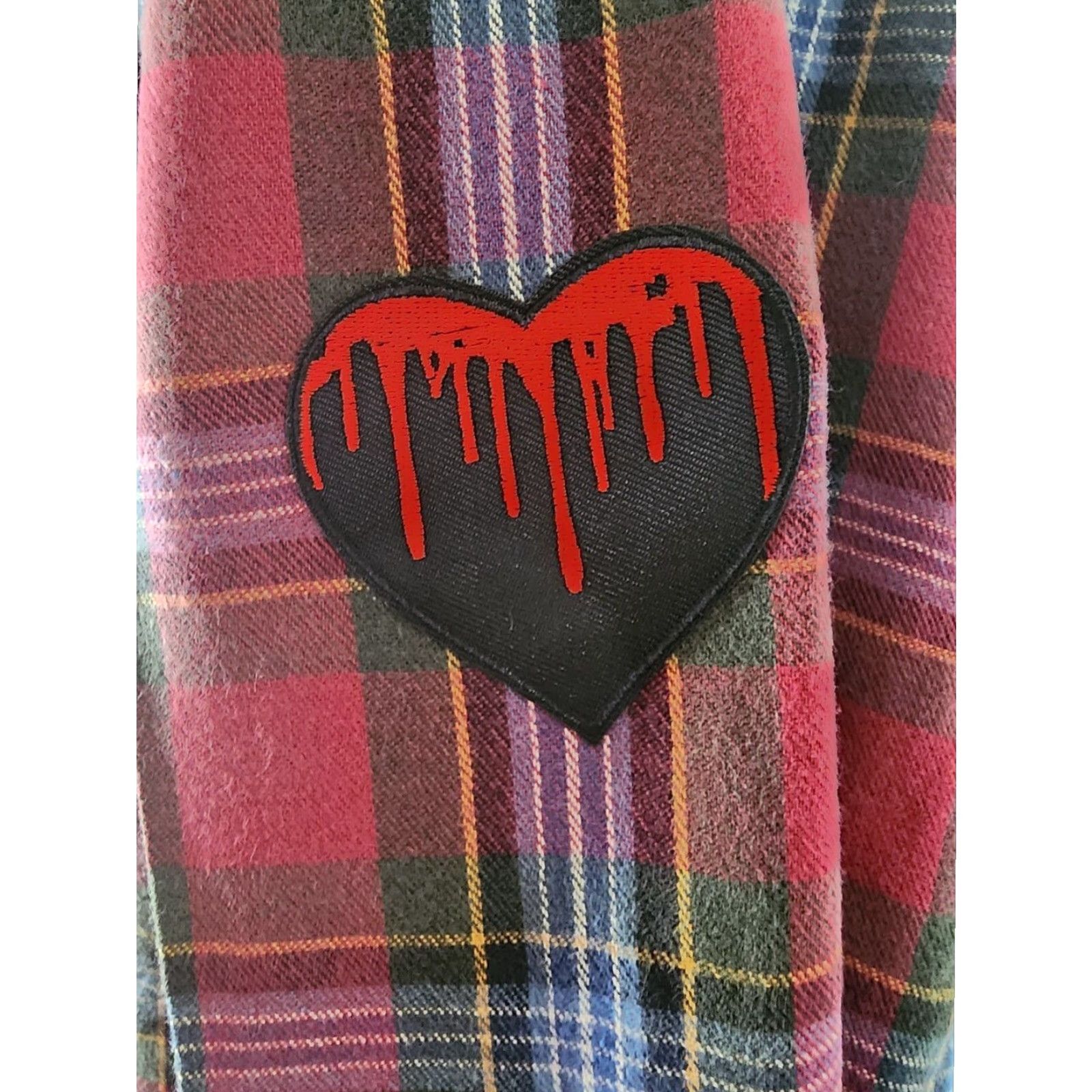 Vintage VINTAGE L.L.Bean Upcycled Flannel Shirt Halloween Skeleton Crown Heart Graphic Print Red Long Sleeve Mens Size US M / EU 48-50 / 2 - 7 Thumbnail