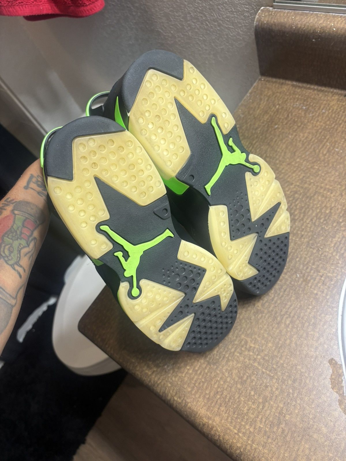 Jordan Brand Electric green 6s Size US 9.5 / EU 42-43 - 6 Thumbnail
