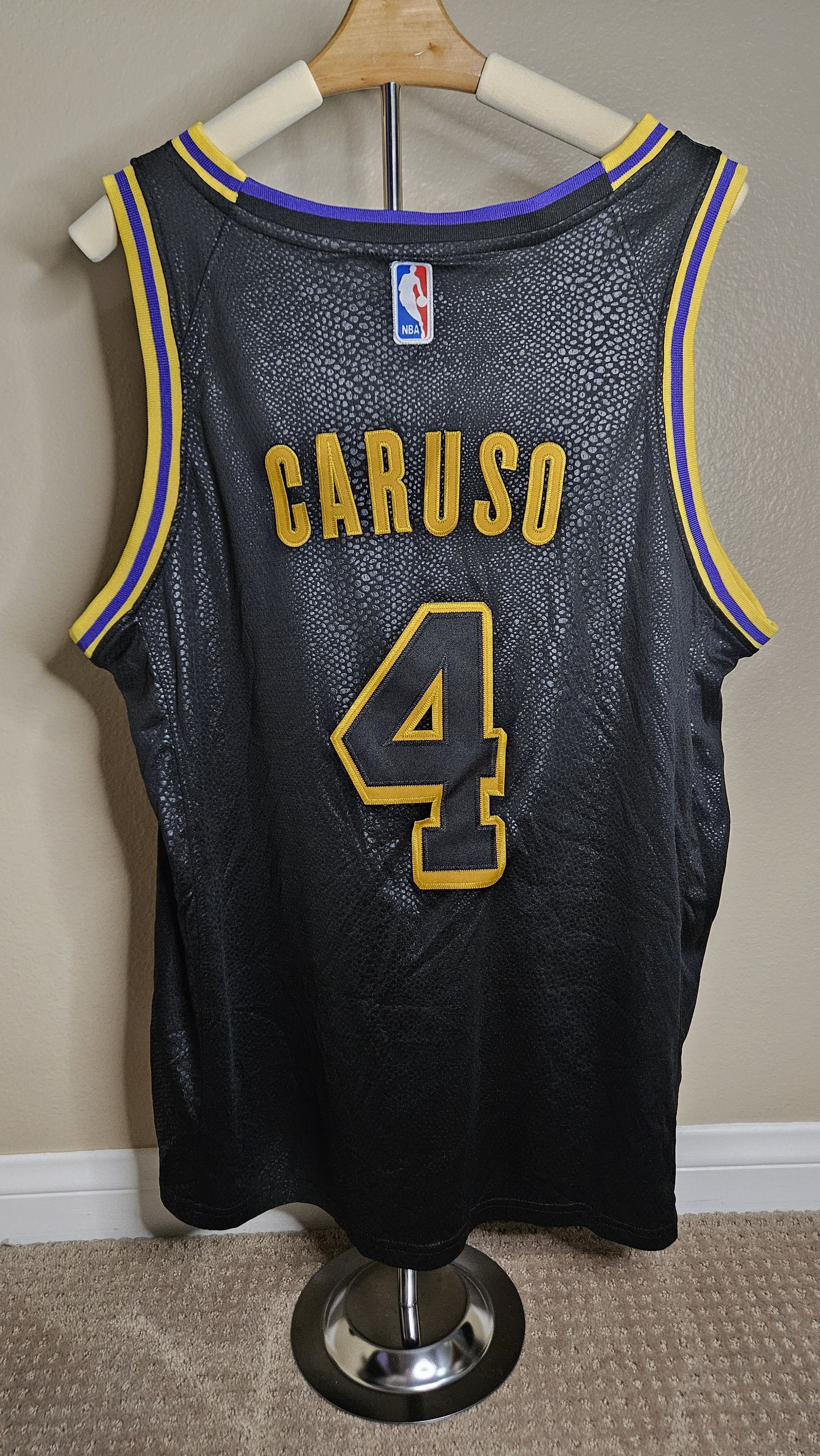 Nike Alex Caruso Lakers Jersey Size US S / EU 44-46 / 1 - 2 Thumbnail