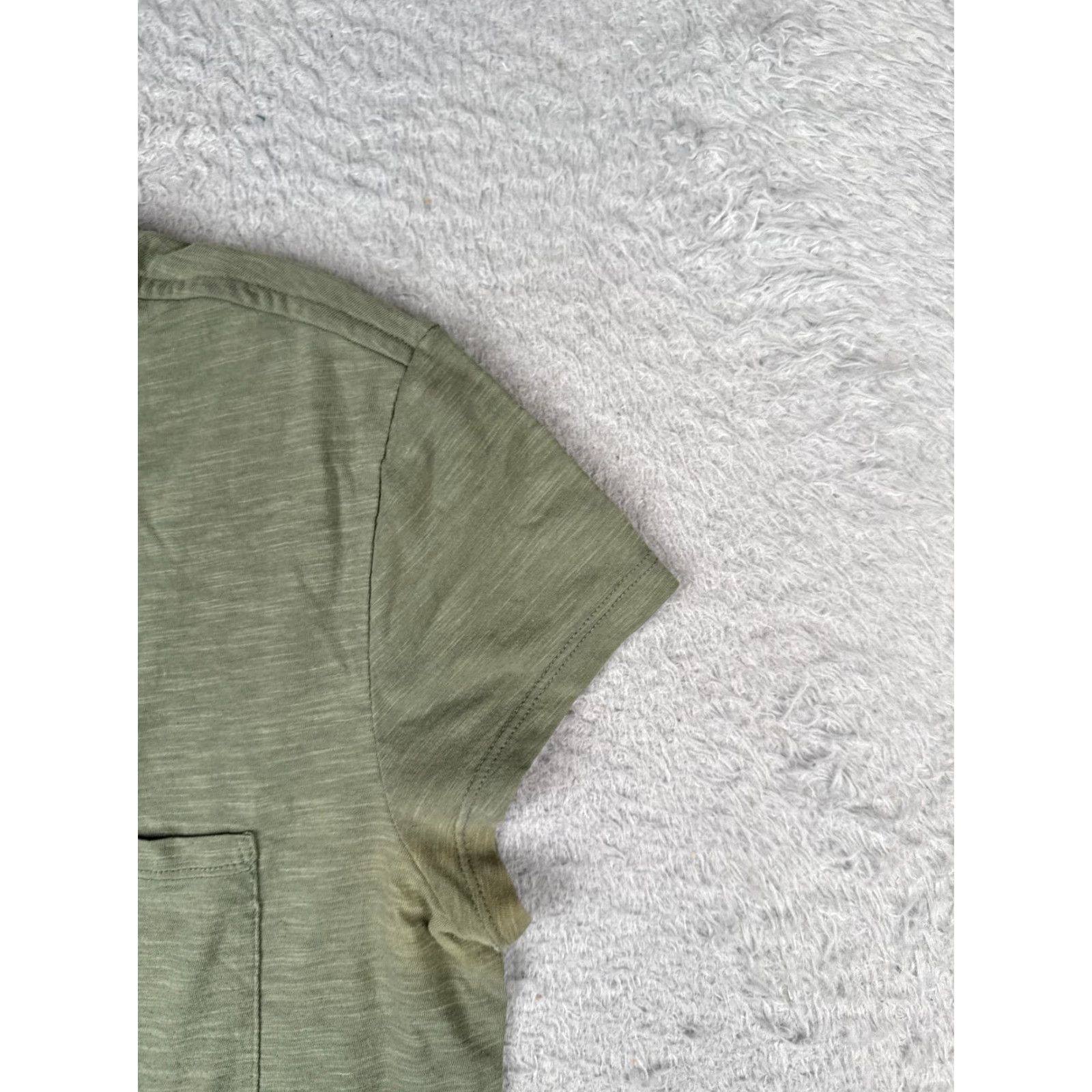 Patagonia Patagonia Shirt Women XS Green Short Sleeve Crew Neck Cotton Blend Read Size XS / US 0-2 / IT 36-38 - 2 Thumbnail