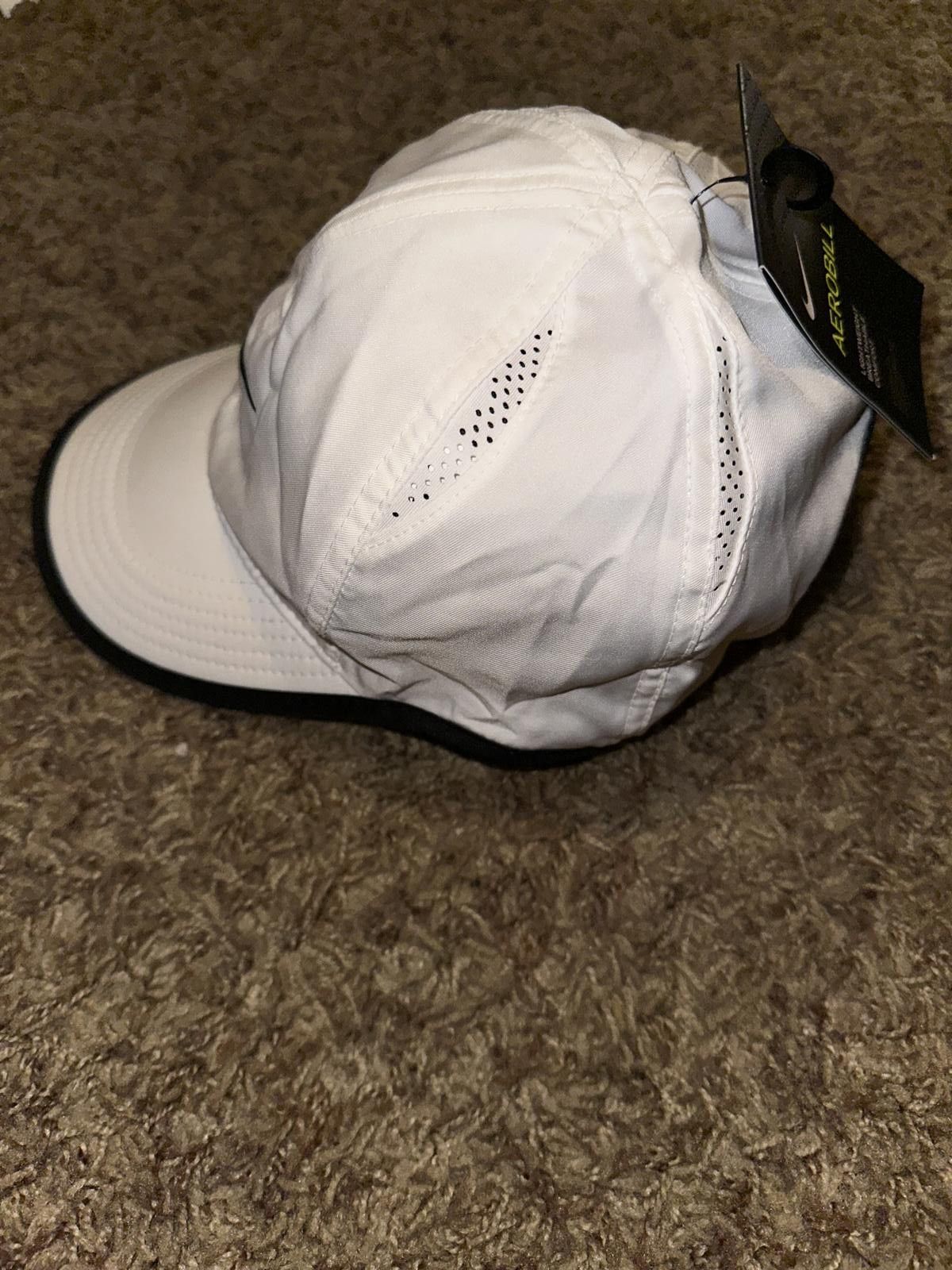 Nike Nike Women Sportswear Tennis AeroBill Featherlight Women's Adjustable Cap Size ONE SIZE - 3 Thumbnail