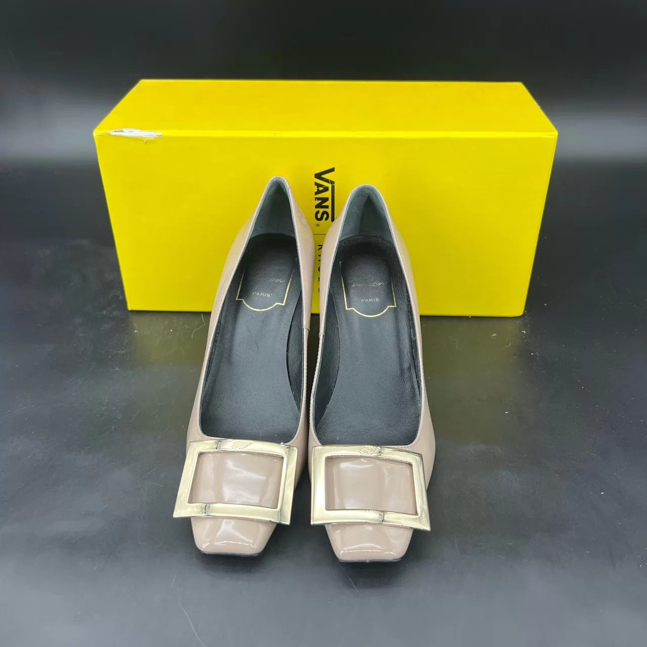 Roger Vivier rv square heel nude 36.5 original box Size US 6 / IT 36 - 4 Thumbnail
