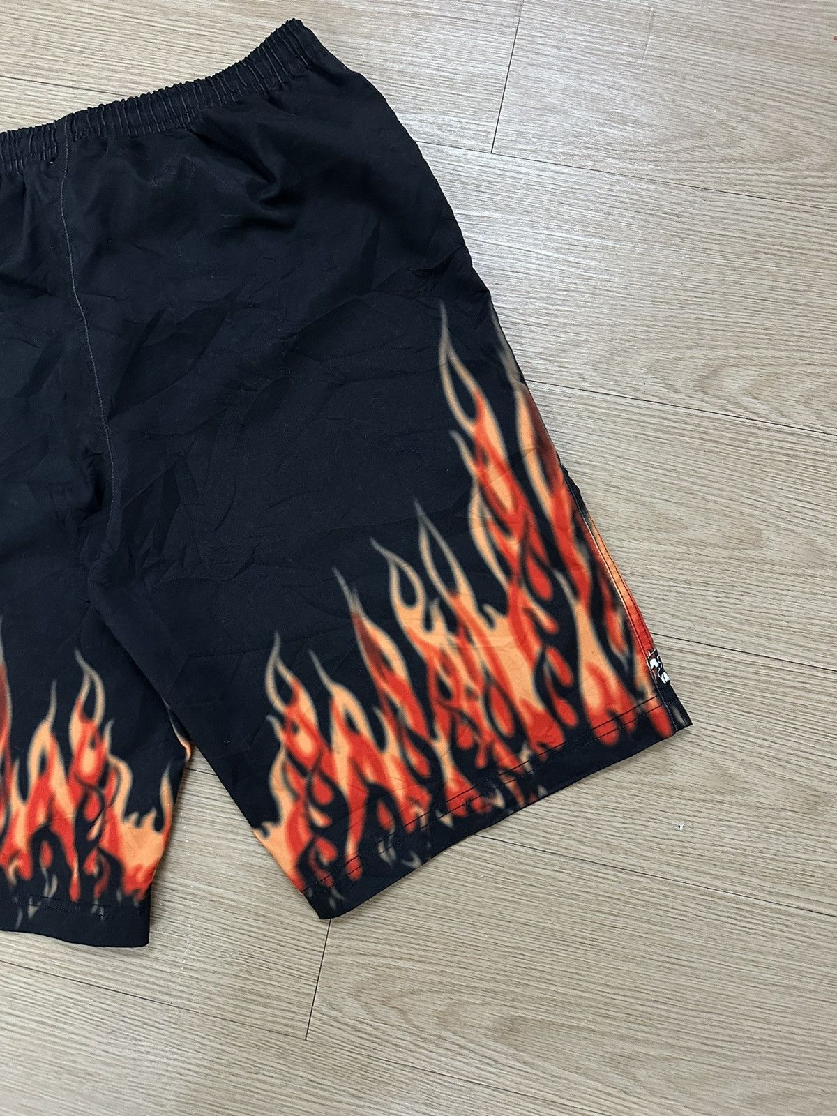 Anime × Vintage Rare And Beautiful One Piece Flame Comic Design Board Shorts Size US 32 / EU 48 - 12 Thumbnail