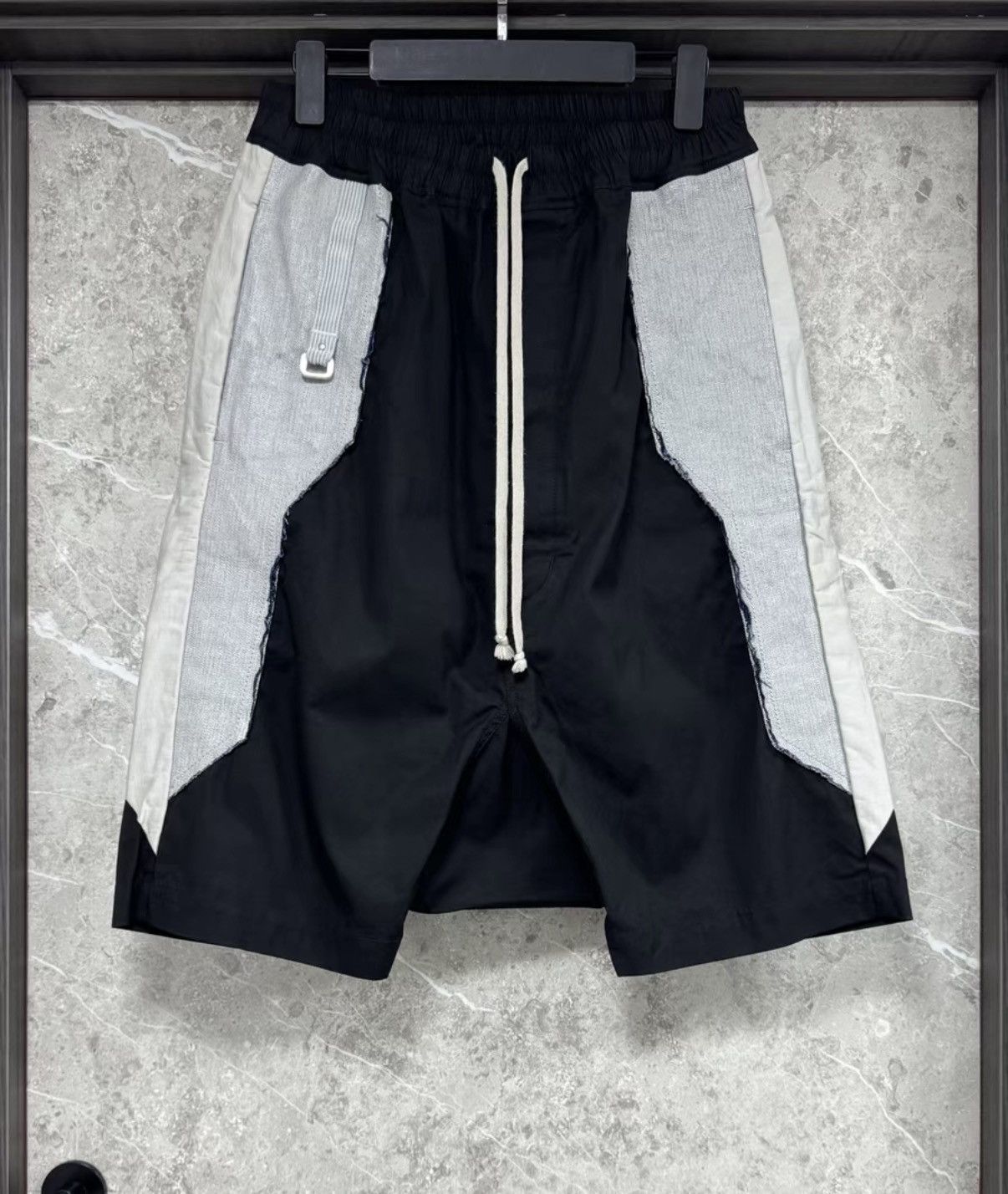Rick Owens Rick Owens Mainline Shorts Size US 32 / EU 48 - 1 Thumbnail