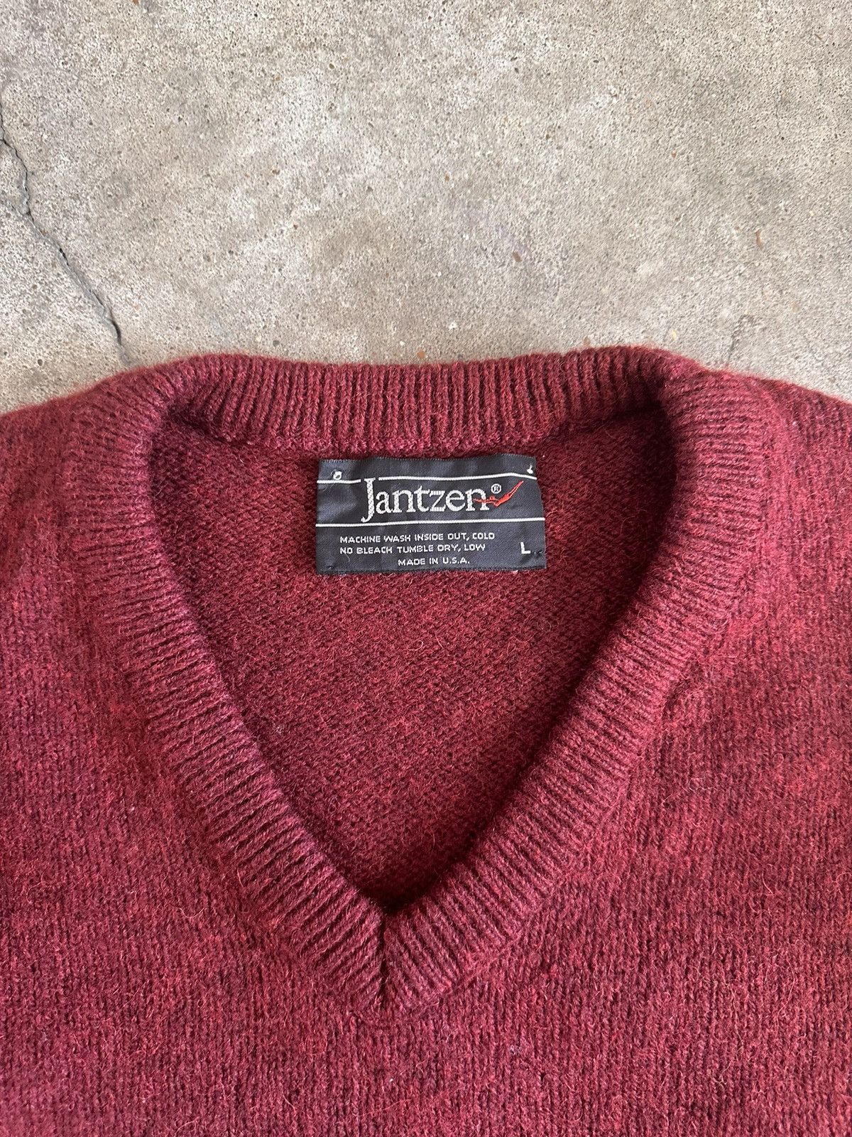 Jantzen × Vintage Vintage Made.In.USA Jantzen V-Neck Sweater Size US L / EU 52-54 / 3 - 2 Thumbnail