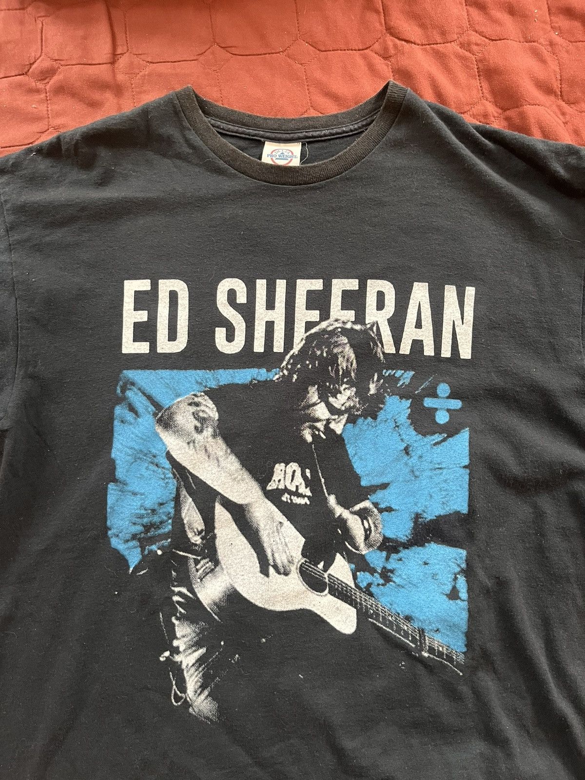 Band Tees Ed Sheeran Divided Size US L / EU 52-54 / 3 - 1 Thumbnail