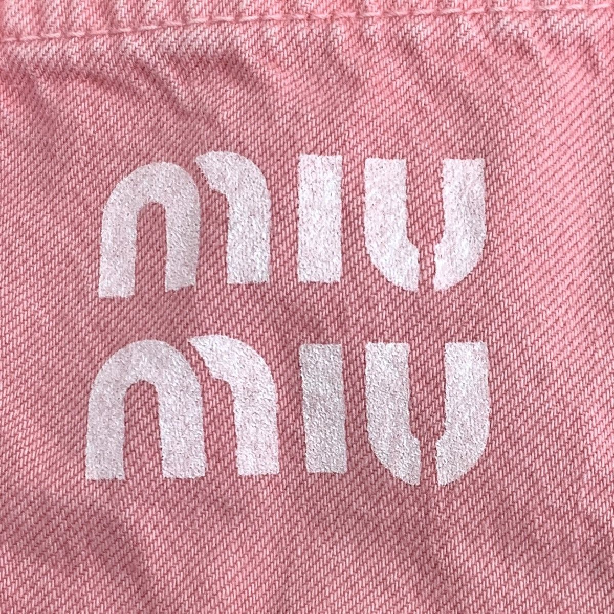 Miu Miu MiuMiu Pink Logo Printed Cotton Casual Shorts K26WX Size 26" / US 2 / IT 38 - 6 Thumbnail