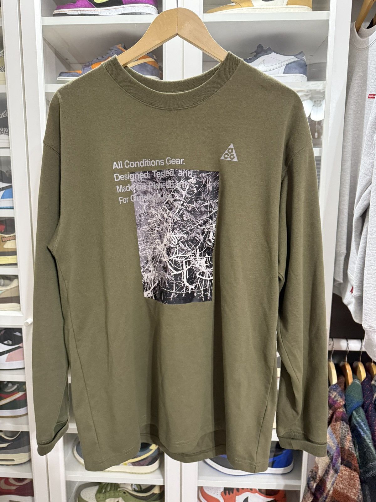 Nike ACG Nike ACG 'Reflective Forest' Men's L/S T-shirt - Olive Size US M / EU 48-50 / 2 - 1 Thumbnail
