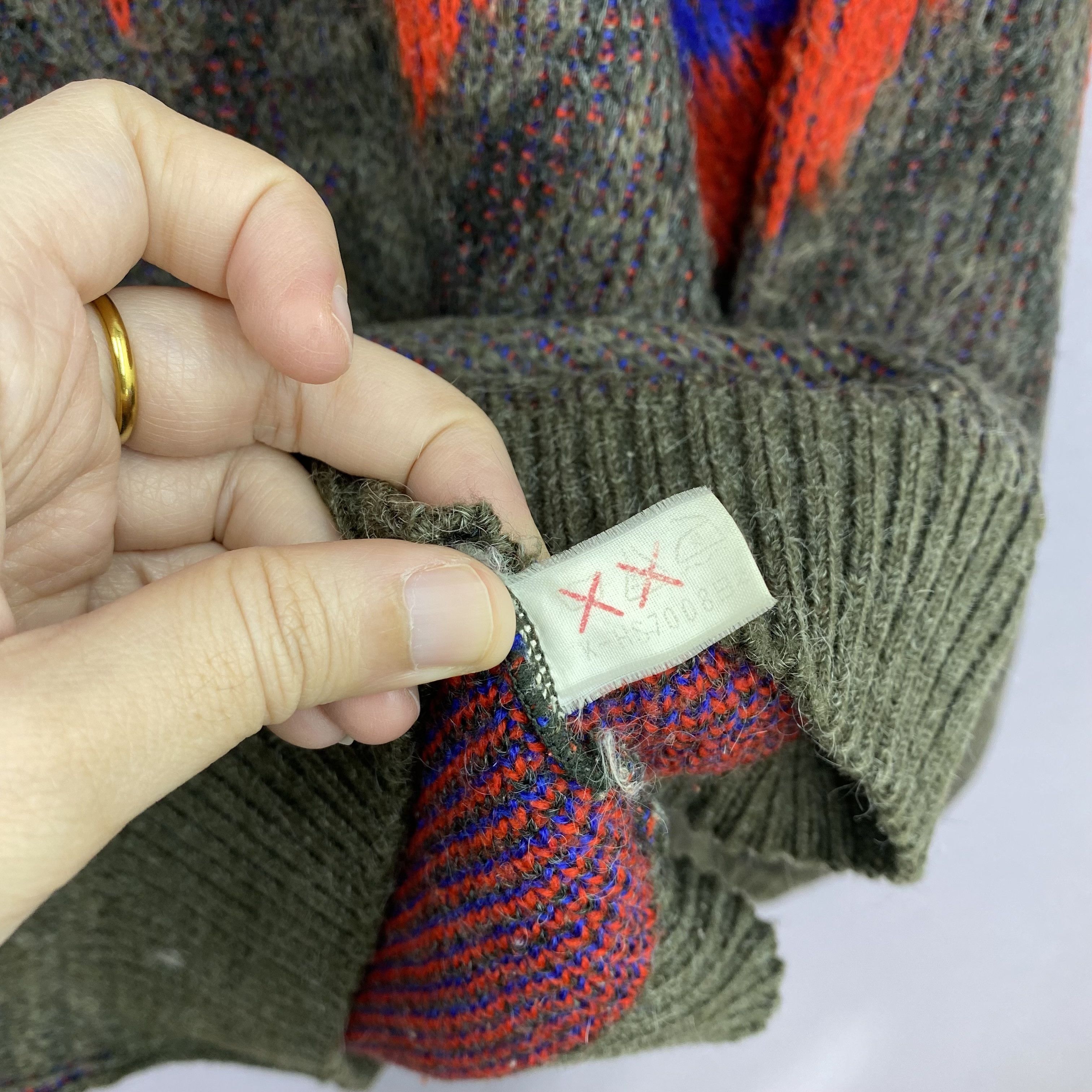 Vintage Vintage 90s Tinvy Knit Sweater Diamond Pattern Sweatshirt Size US S / EU 44-46 / 1 - 7 Thumbnail
