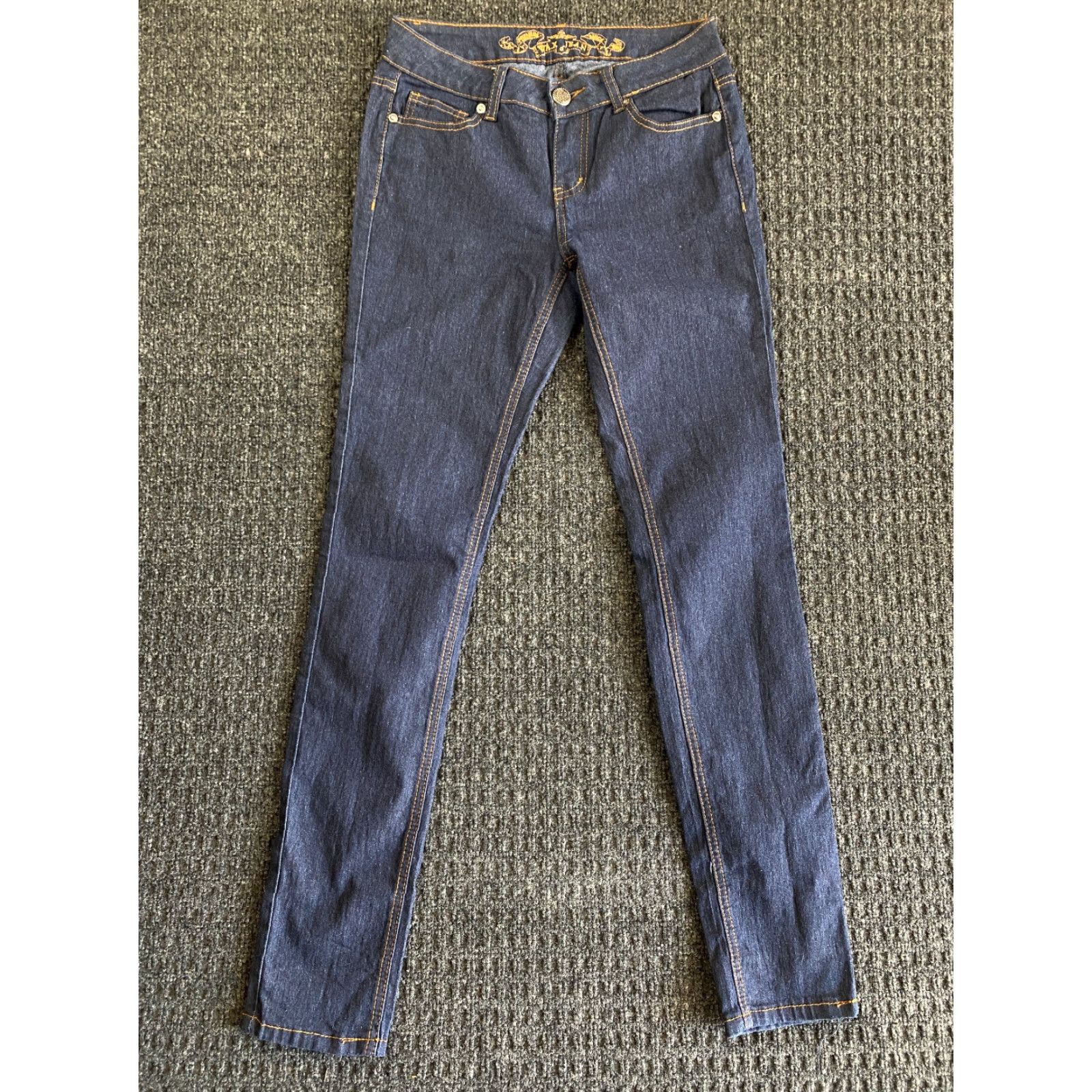 Vintage WOMEN’S WAX JEANS Premium Wax Jean Size 7 Skinny Stretch Dark Blue Denim 90200 Jeans Slim 30In Inseam Women Style 90200 90200 Womens Jeans Size 28" / US 6 / IT 42 - 2 Thumbnail