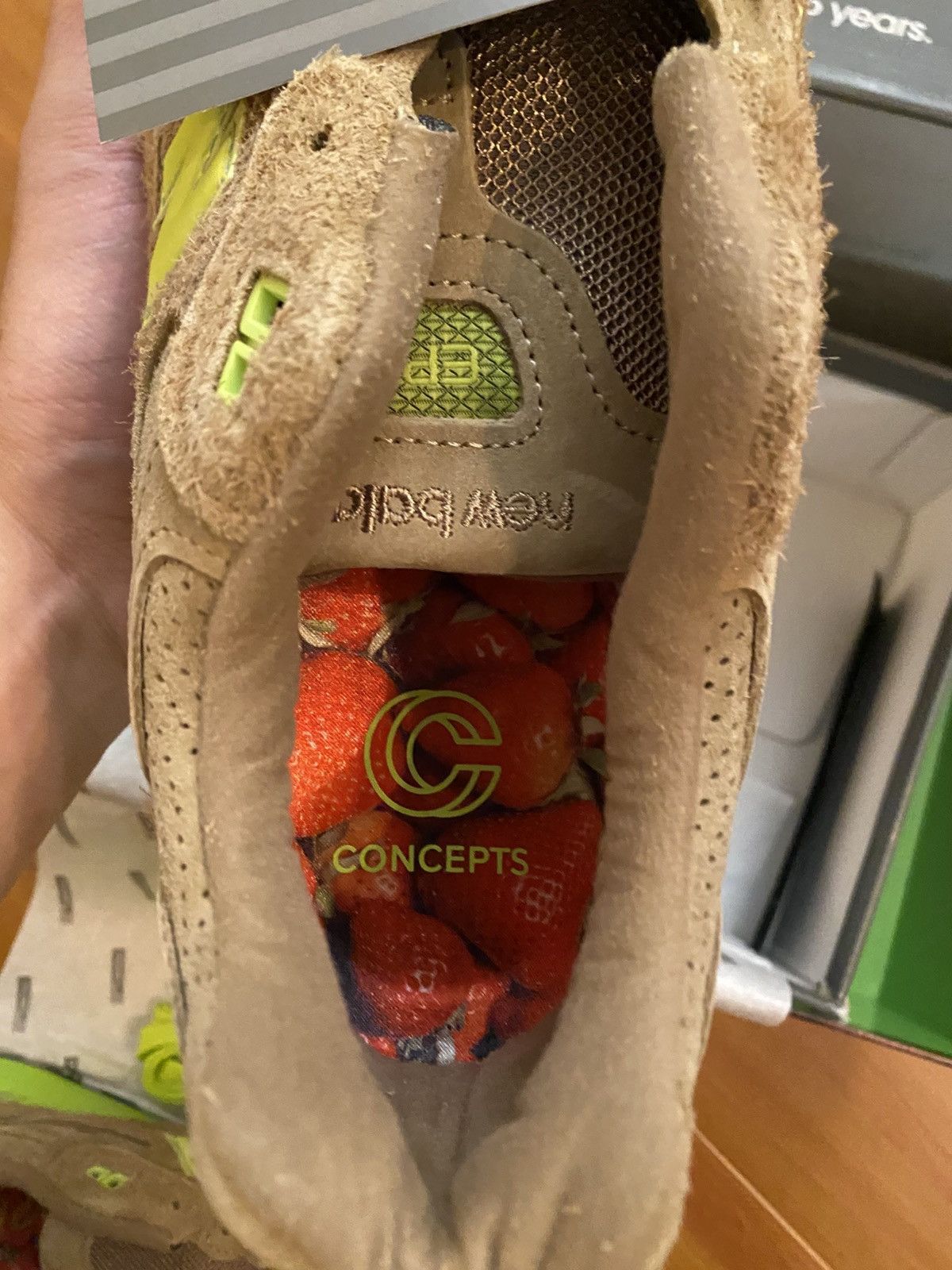 CNCPTS × New Balance New Balance CNCPTS 992 Low Hanging Fruit Size US 10.5 / EU 43-44 - 10 Thumbnail