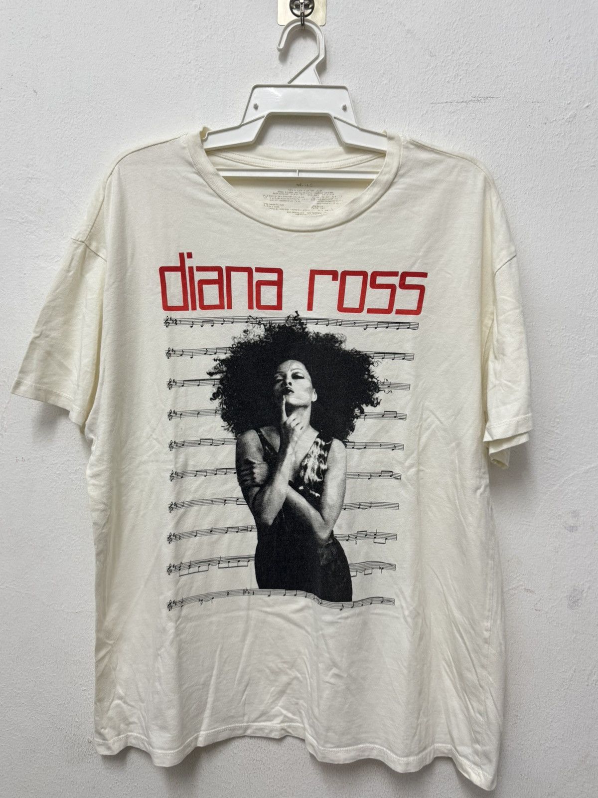 Band Tees Diana Ross Photo Tee American Singer T shirt Size US L / EU 52-54 / 3 - 1 Thumbnail
