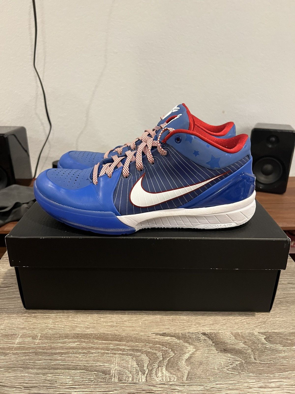 Nike Kobe 4 Philly Size US 9.5 / EU 42-43 - 2 Thumbnail