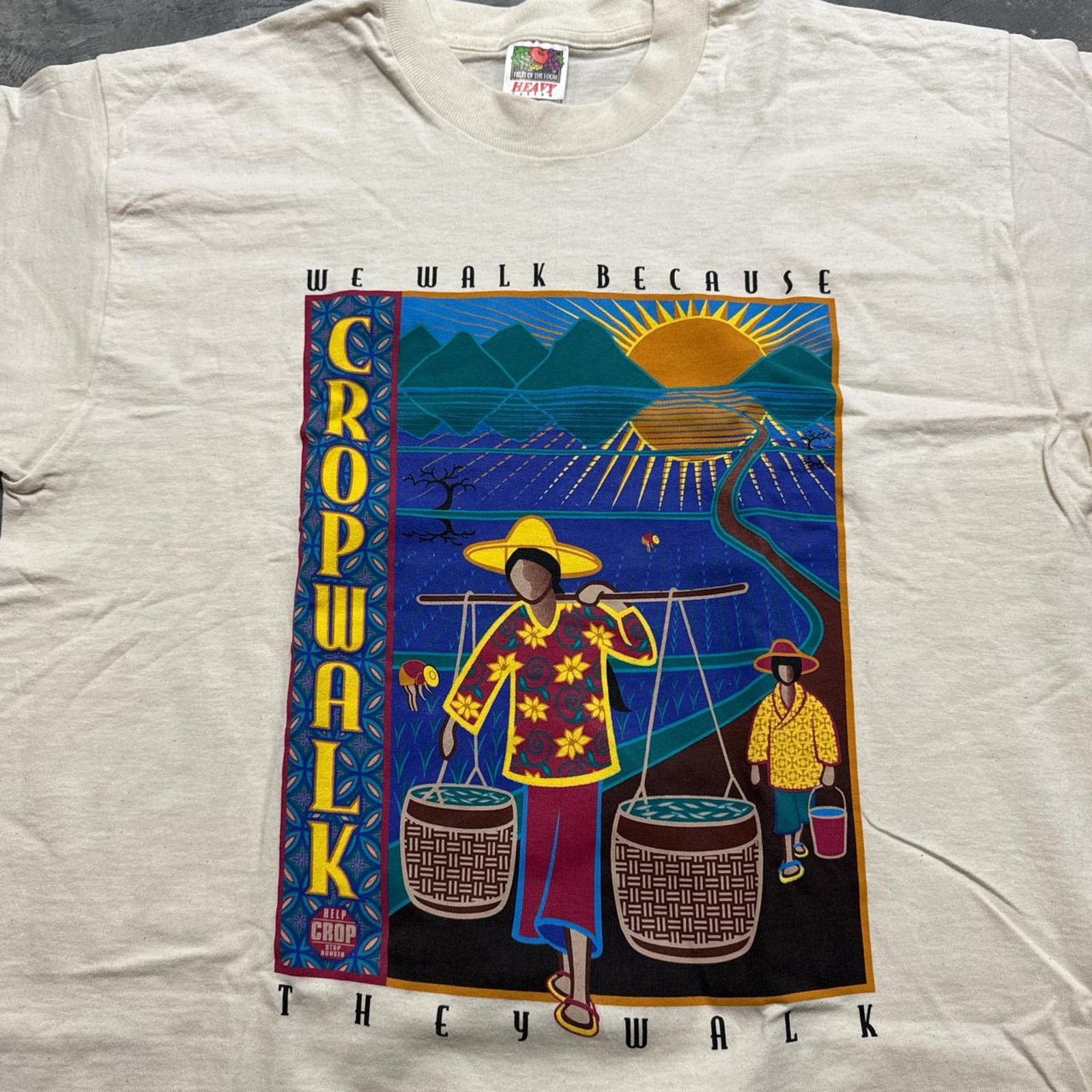 Vintage Vintage 90s Crop Walk Stop Hunger Graphic T-Shirt Size US L / EU 52-54 / 3 - 2 Thumbnail