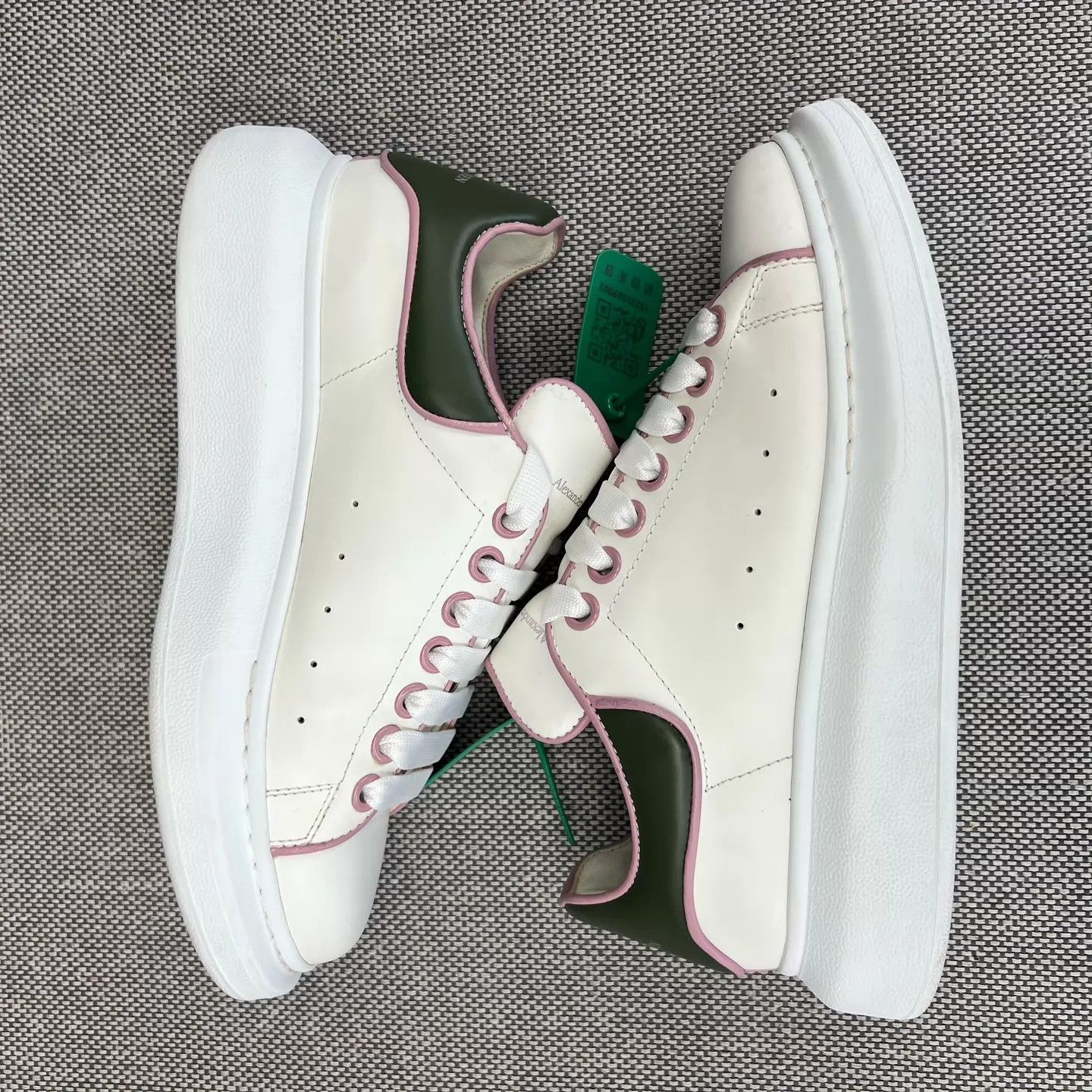 Alexander McQueen McQueen White Green 38 shoes Size US 7.5 / IT 37.5 - 3 Thumbnail