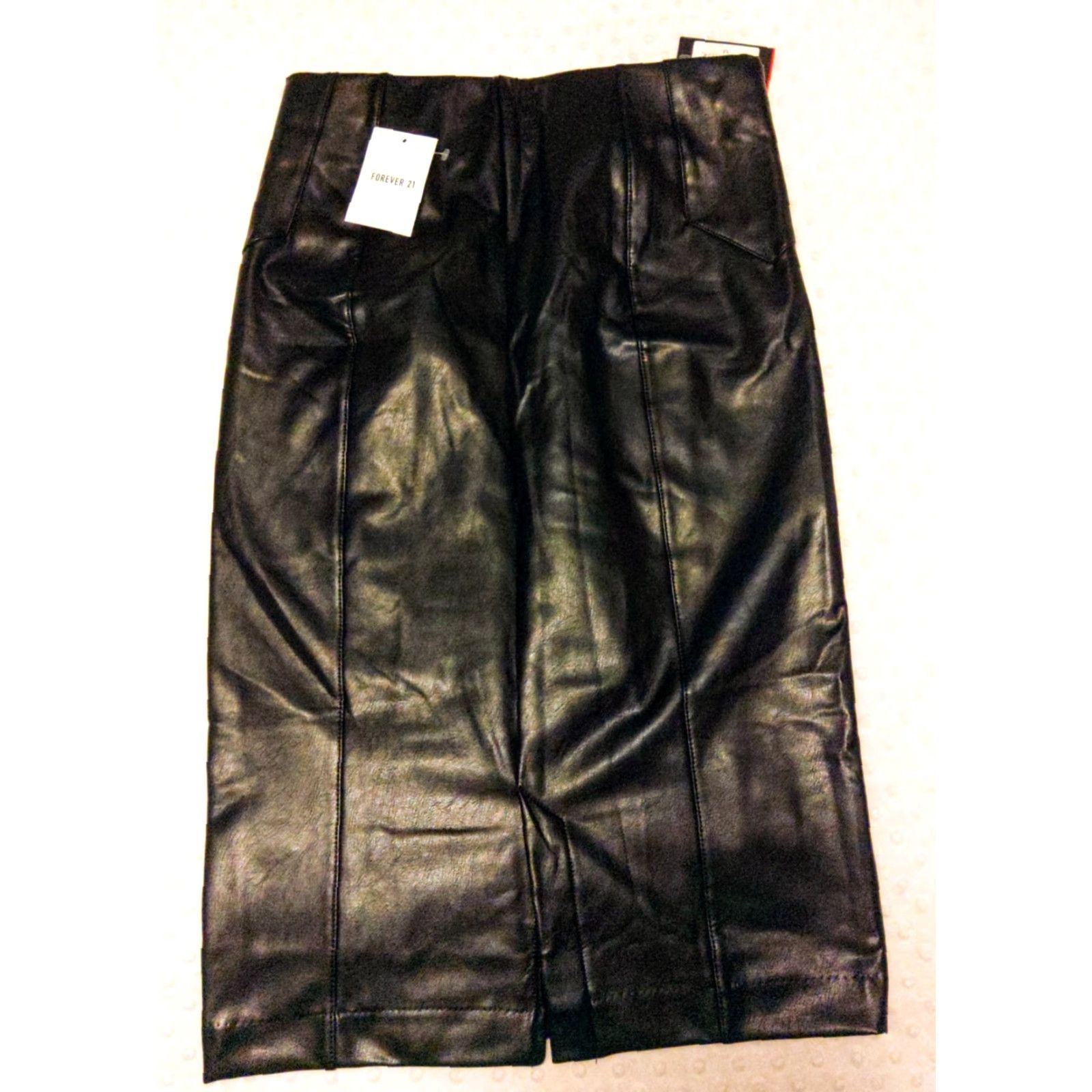 Vintage BBJ Los Angeles Skirt Women’s Medium Faux Leather Knee Length Pull On Black Small Angel Theme City Casual Party/Cocktail) Size 32" / US 10 / IT 46 - 6 Thumbnail