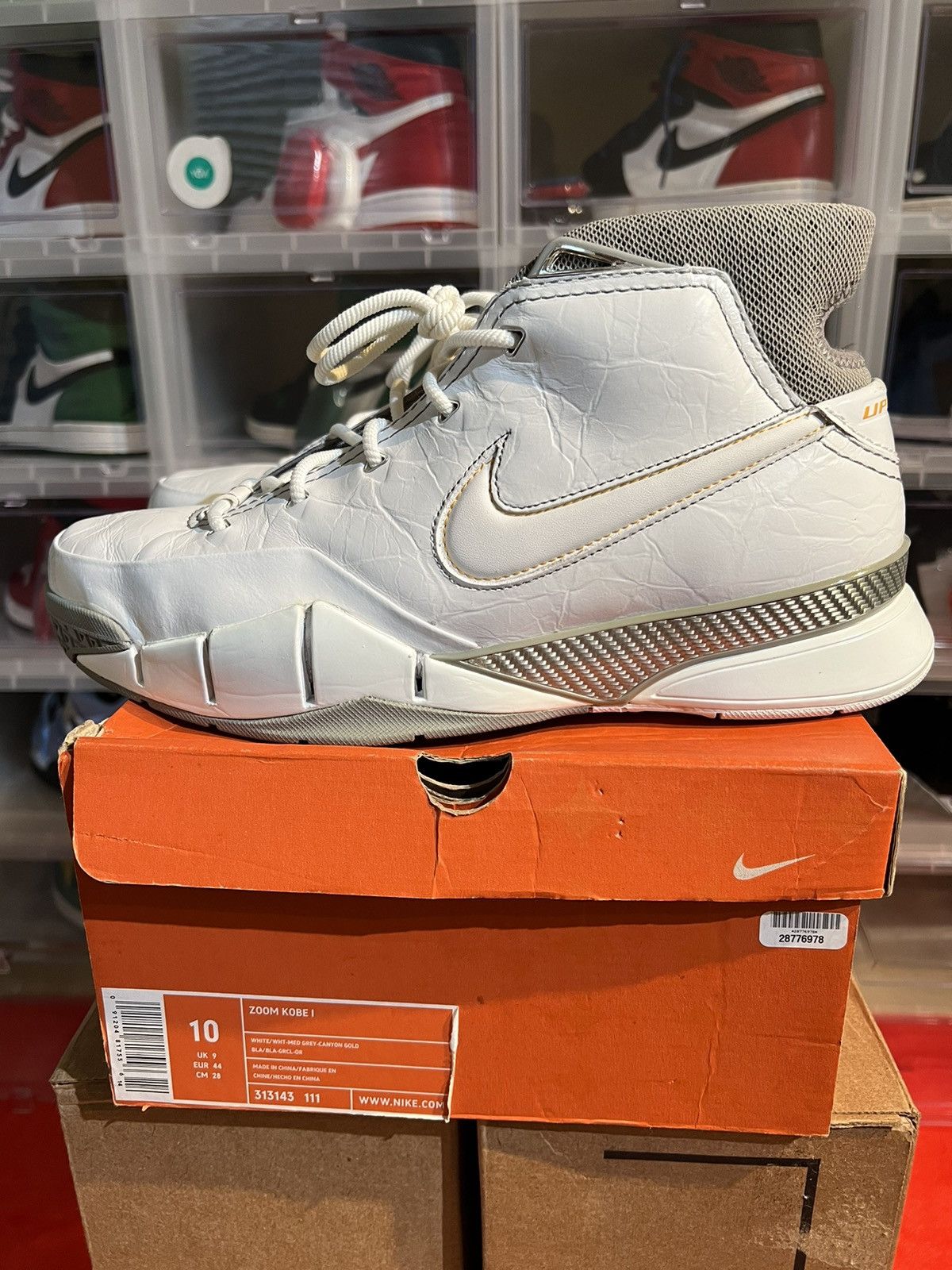 Nike Nike Zoom Kobe 1 OG ‘White Shark’ 2006 Size US 10 / EU 43 - 1 Thumbnail