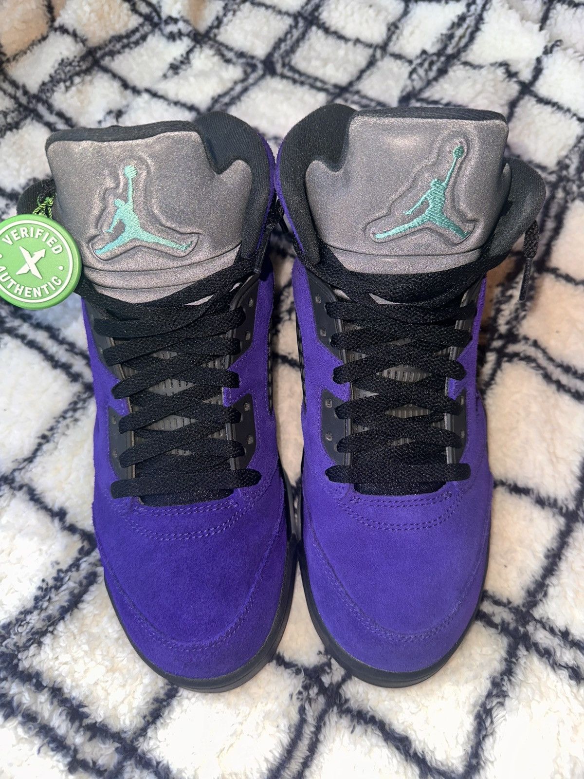 Jordan Brand × Nike Jordan 5 Alternate Grapes Size US 9 / EU 42 - 4 Thumbnail