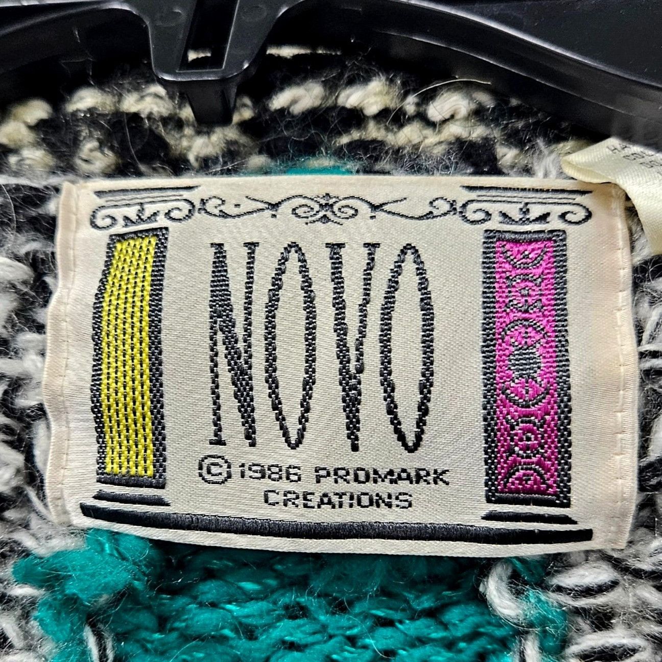 Vintage 1980s Novo Knit Sweater Mohair Blend V Neck Graphic
