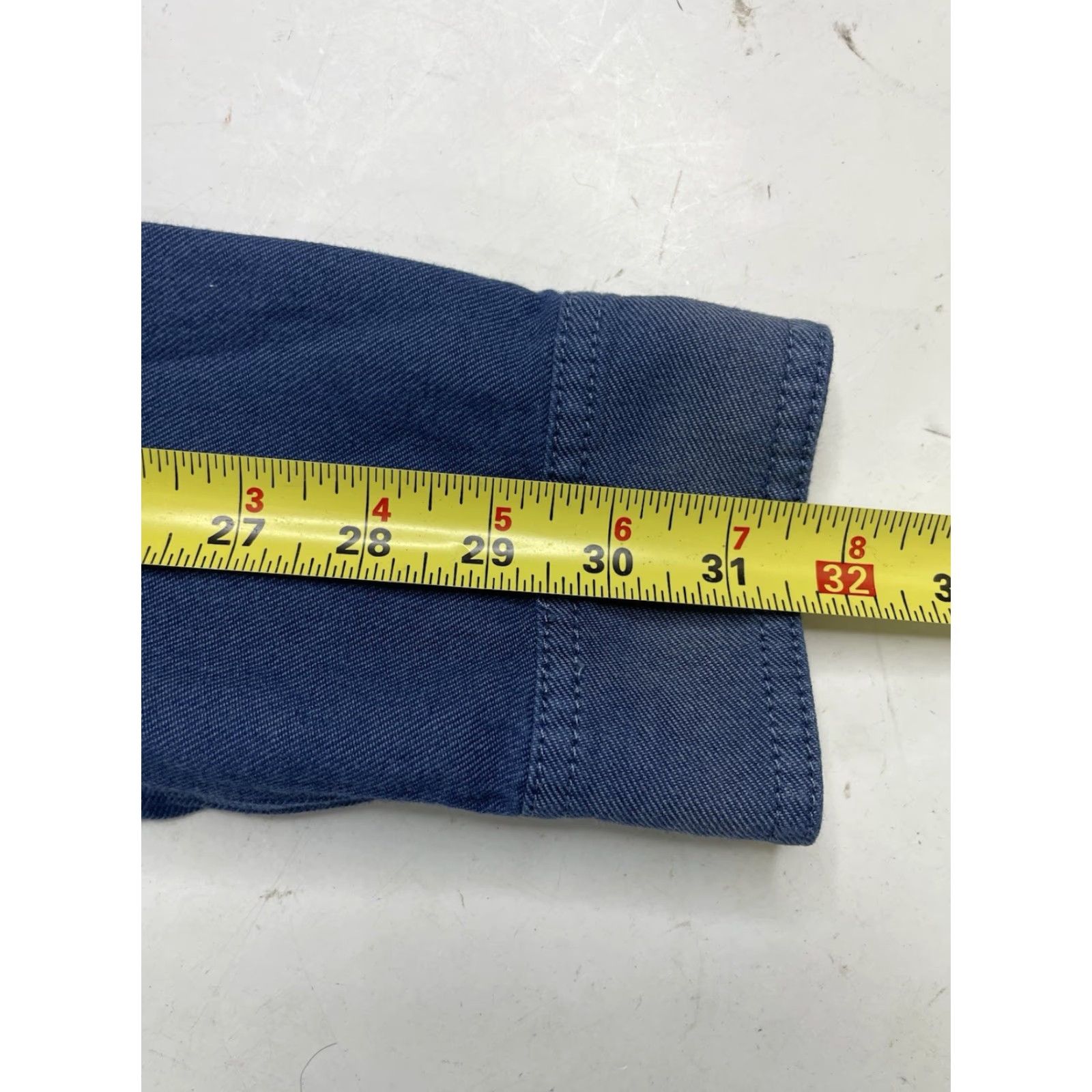 Vintage L.L. Bean Signature Denim Blue Jean Snap Buttons Shirt Slim Fit Mens Large Rugged Shirt Size US L / EU 52-54 / 3 - 5 Thumbnail