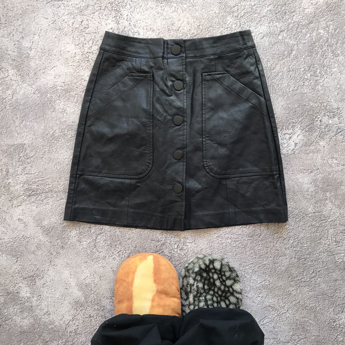 Vintage Vintage Y2K Black Leather Mini Skirt Avant Garde Thrashed 28 Size 28" / US 6 / IT 42 - 1 Thumbnail