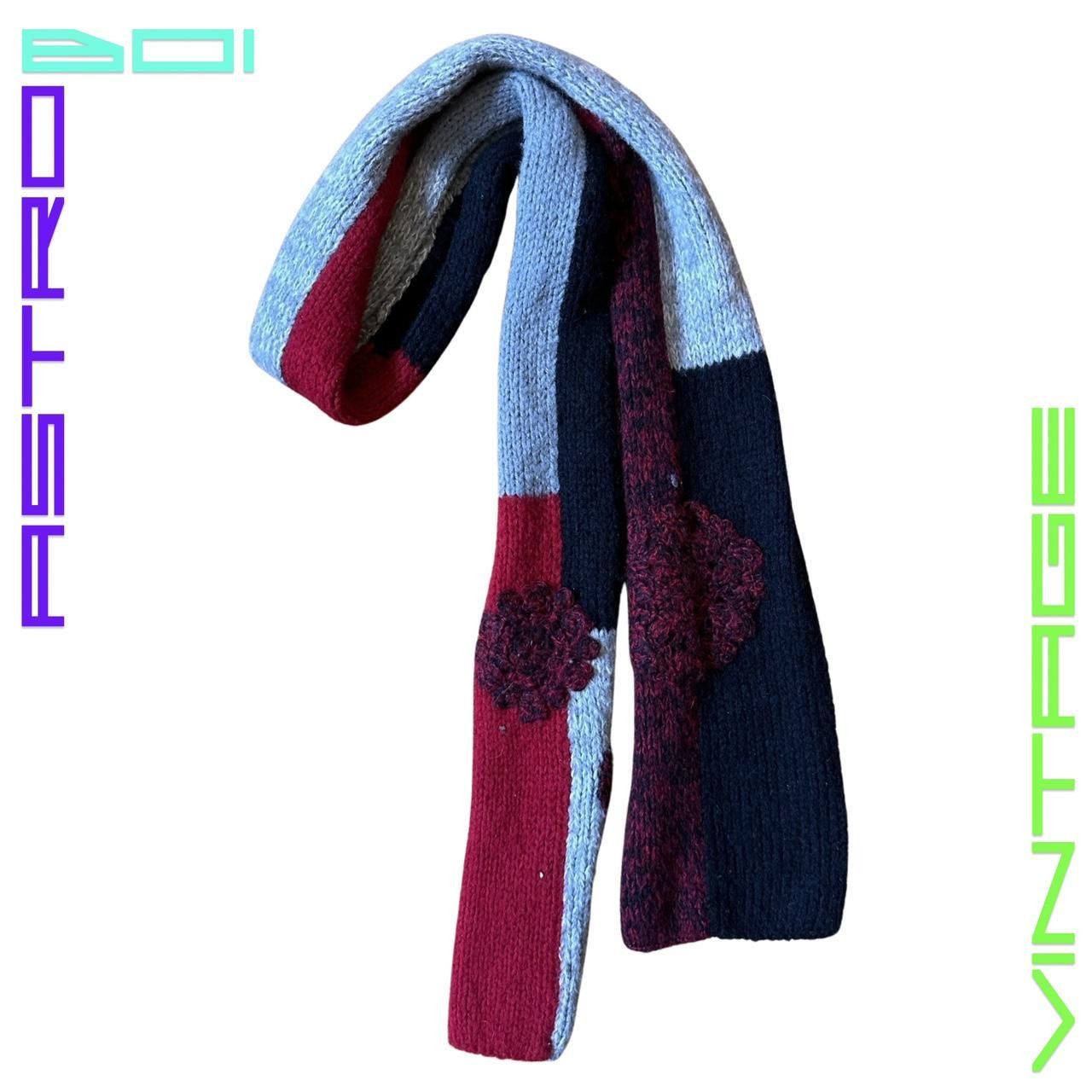 Other Vintage Y2K Black/Red Geometric Knit Winter Scarf Size ONE SIZE - 1 Thumbnail