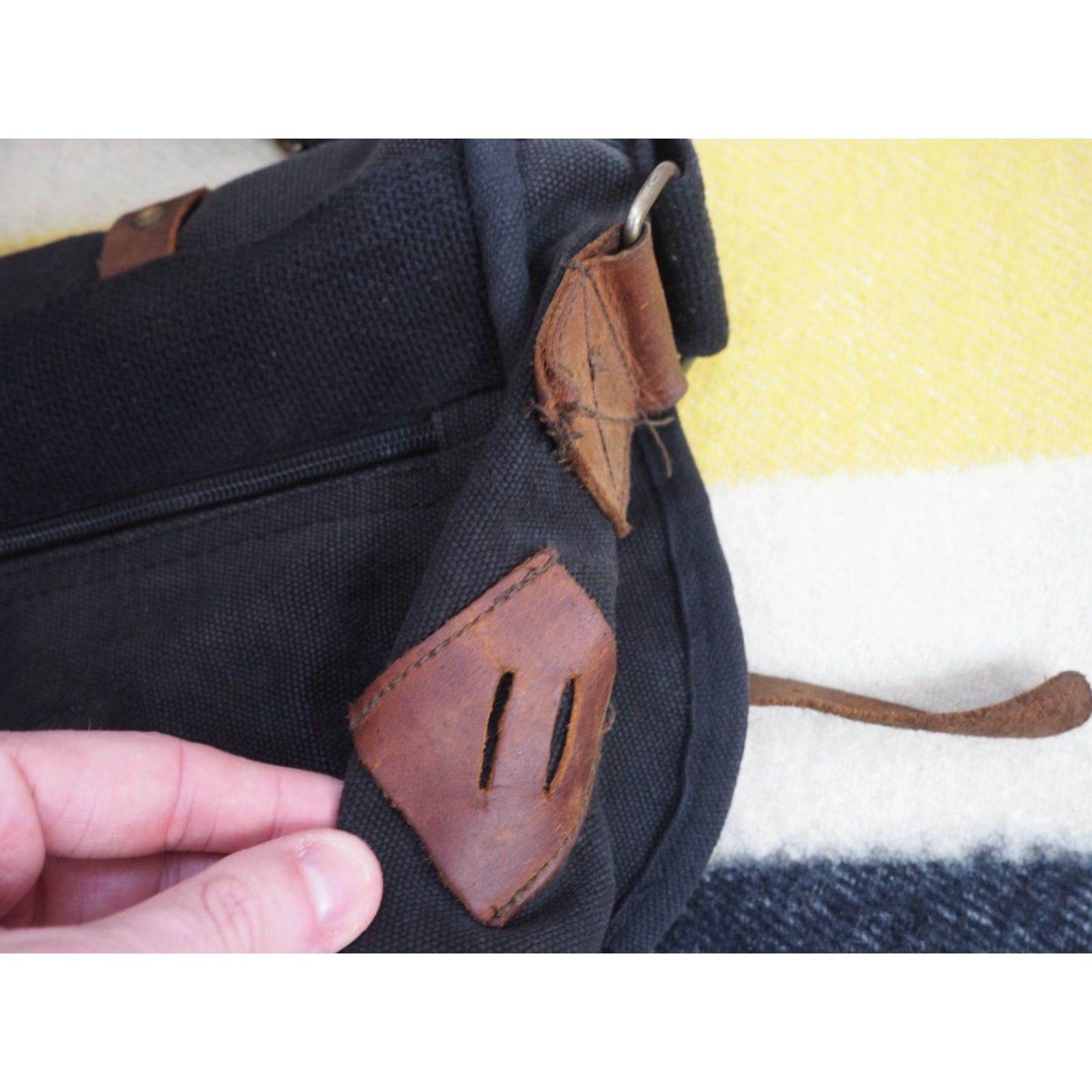 Rothco Rothco Shoulder Bag Canvas Leather Messenger Black Casual Medium Unisex Adults Nerd Pattern Solid Adjustable Strap 90s Bloodbourne Playstation Size ONE SIZE - 7 Thumbnail