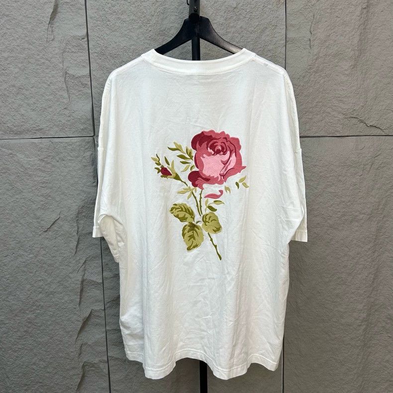 Dior Dior SizeXXXL White embroidered rose short sleeves Size US XXL / EU 58 / 5 - 2 Thumbnail
