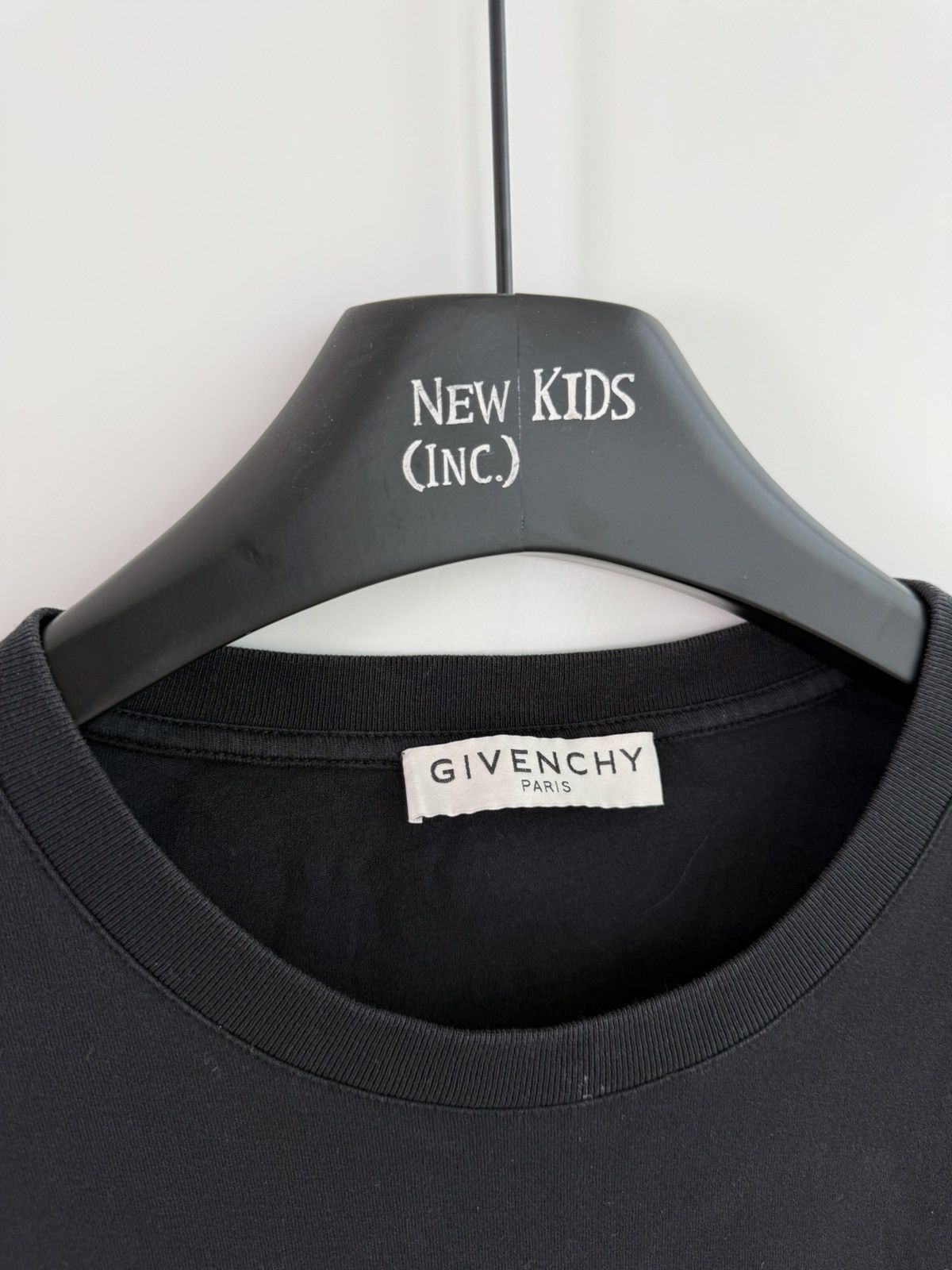 Givenchy Givenchy Black Stamp Patch T-Shirt Size US M / EU 48-50 / 2 - 3 Thumbnail