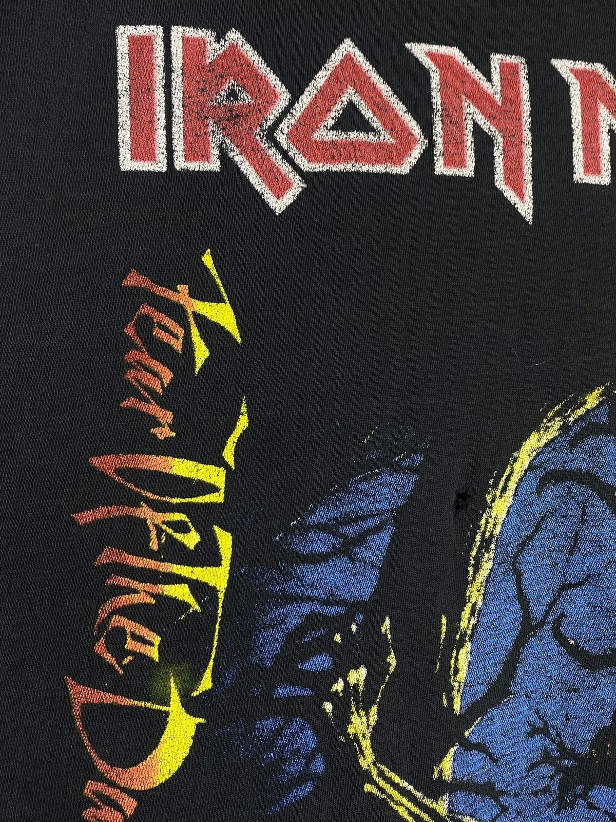 Band Tees Vintage Iron Maiden Graphic Print Distressed t-shirt Size US M / EU 48-50 / 2 - 11 Thumbnail