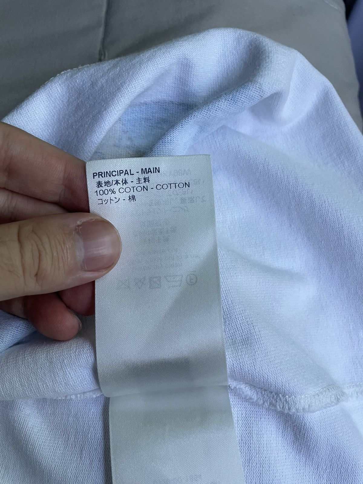 Louis Vuitton Louis Vuitton Burning House Multicolor T Shirt Size US L / EU 52-54 / 3 - 11 Thumbnail