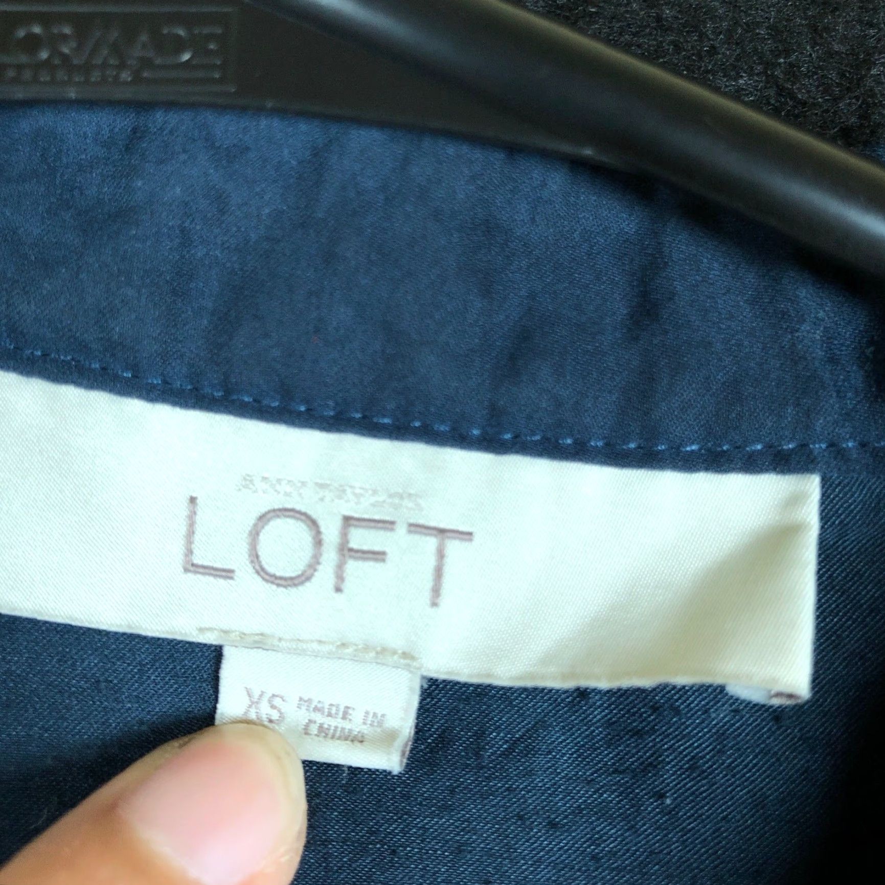 Loft LOFT Ann Taylor Womens Blouse Navy Blue Button Down Wrap Lightweight XS Short Sleeve Casual Workwear Regular Buttoned Front, 30 Day Returns Size XS / US 0-2 / IT 36-38 - 6 Thumbnail