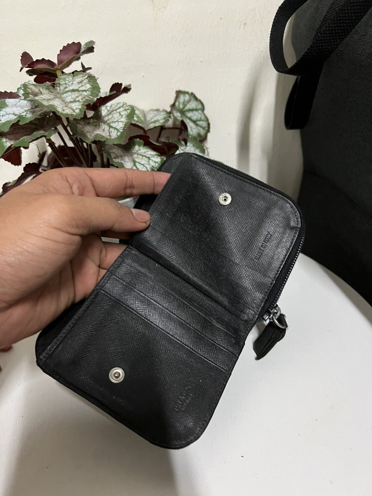 Prada Vintage Prada Man Wallet Zipper Size ONE SIZE - 4 Thumbnail