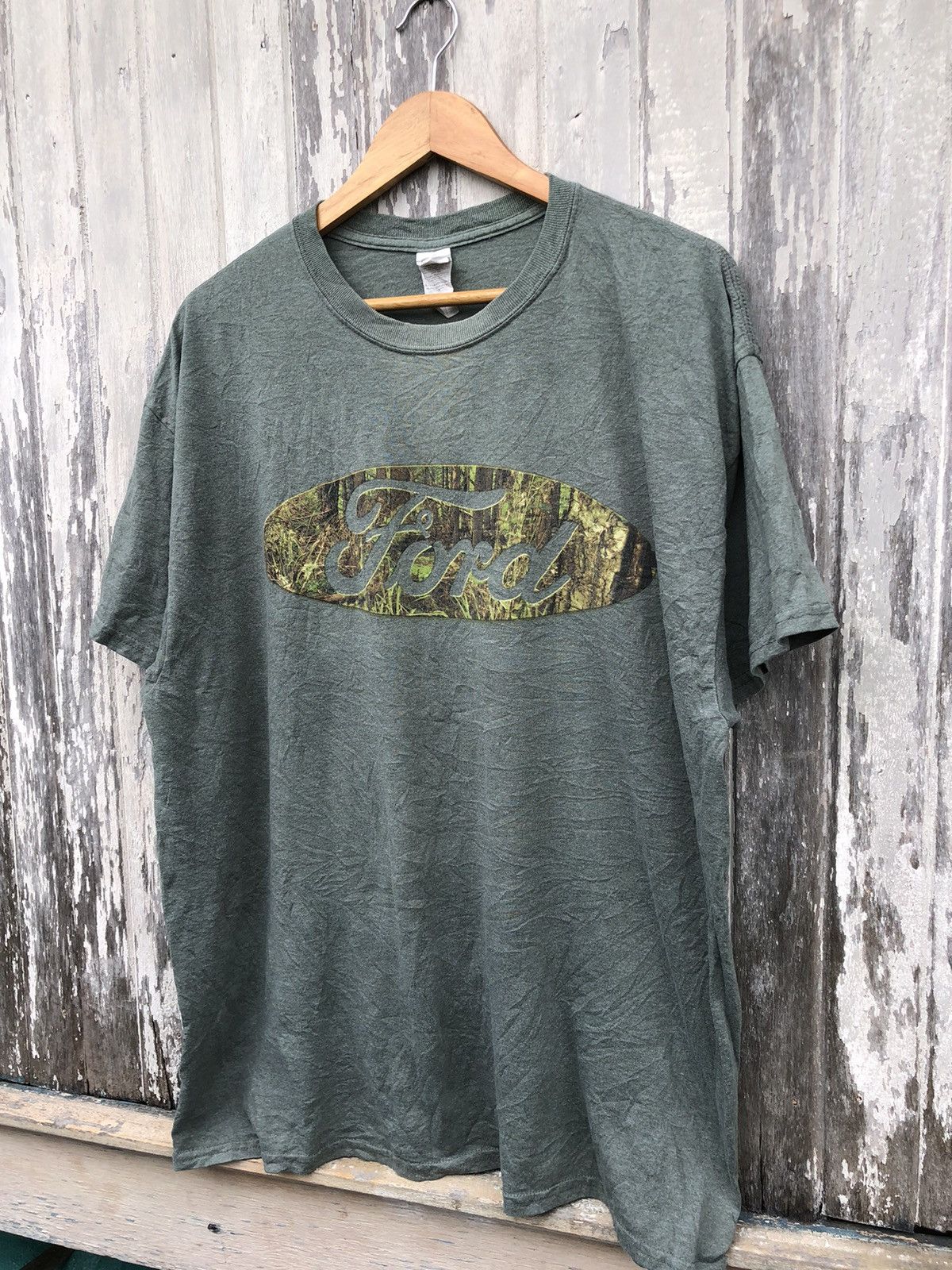 Japanese Brand × Realtree × Vintage Vintage Y2K Ford Realtree Centre Logo Tshirt Size US XL / EU 56 / 4 - 3 Thumbnail