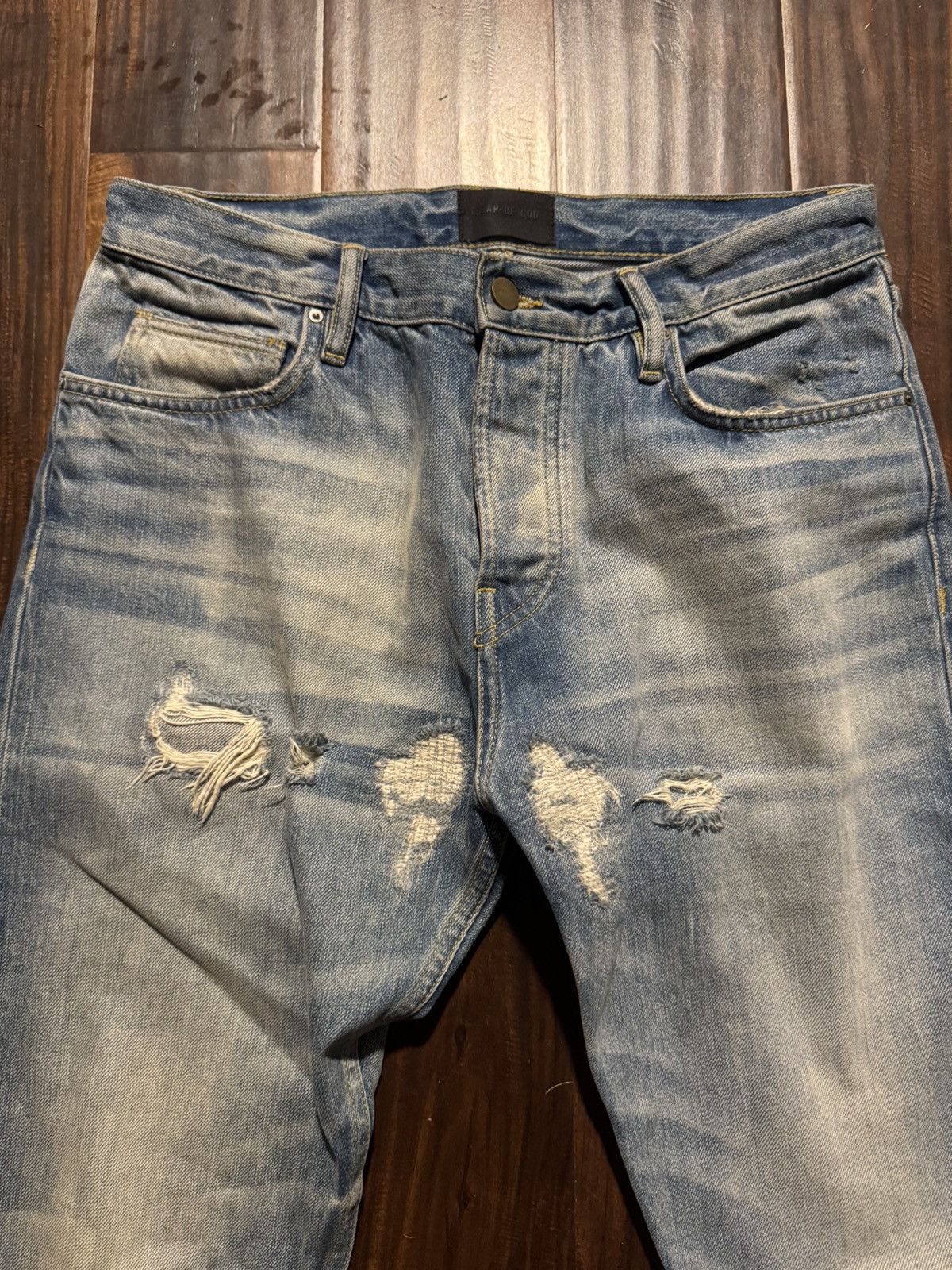Fear of God Fear of God 7th Collection Distressed Jeans (5 Yr Indigo) Size US 32 / EU 48 - 3 Thumbnail