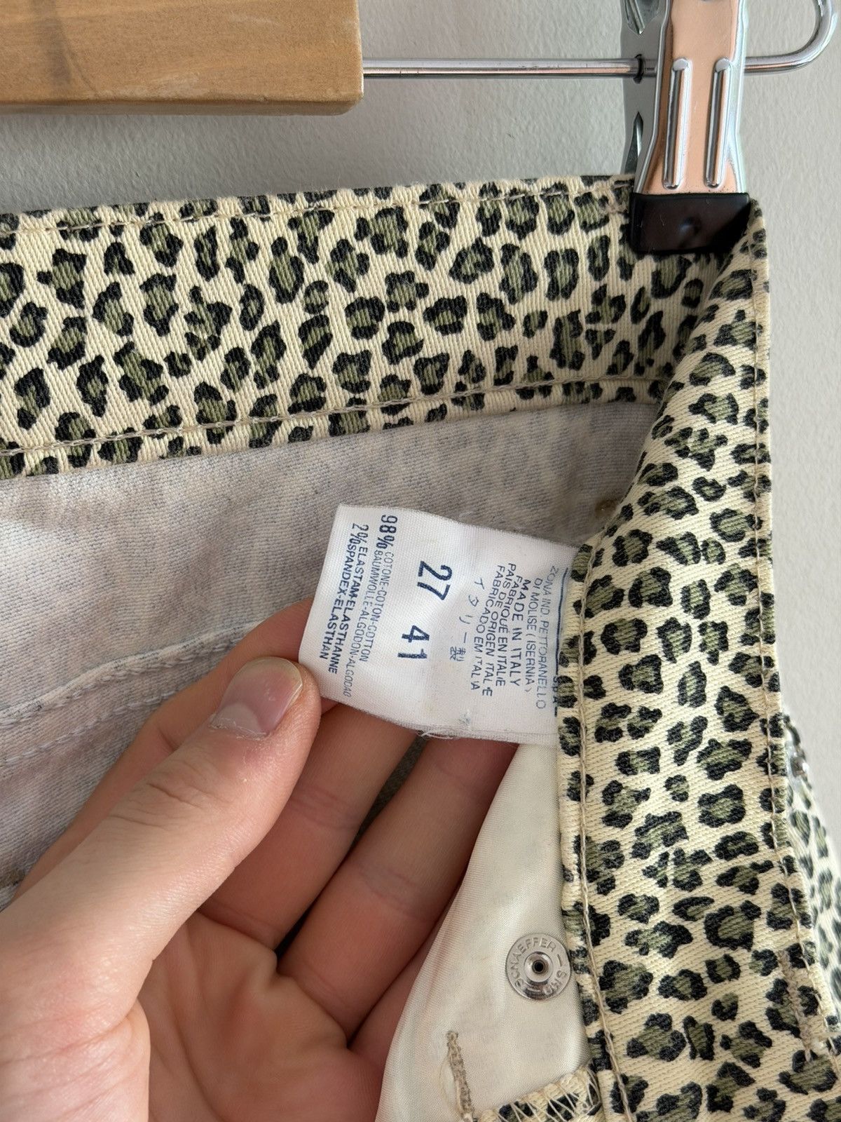 Dolce & Gabbana Dolce & Gabbana J&ANS Leopard Print Pants Size 27" / US 4 / IT 40 - 5 Thumbnail