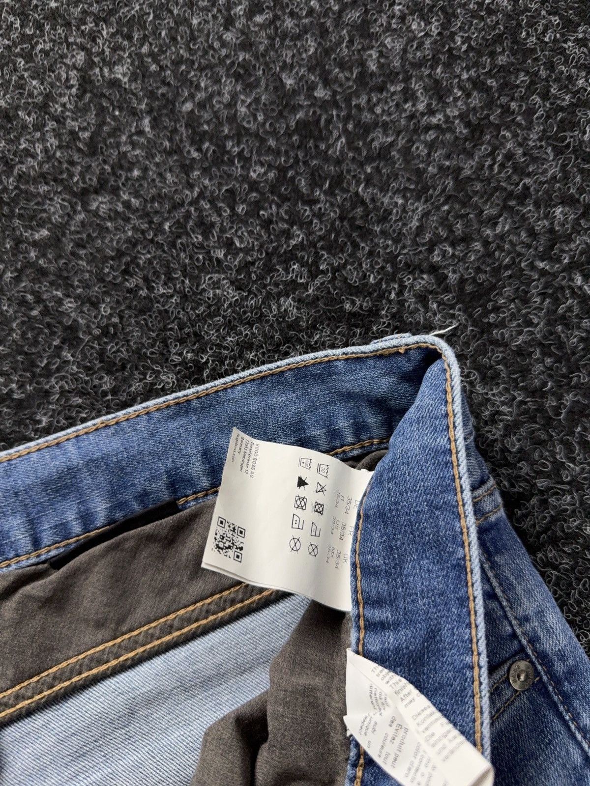 Hugo Boss Luxury Hugo Boss Distressed Punk Rock Light Wash Y2K Jeans Size US 36 / EU 52 - 10 Thumbnail