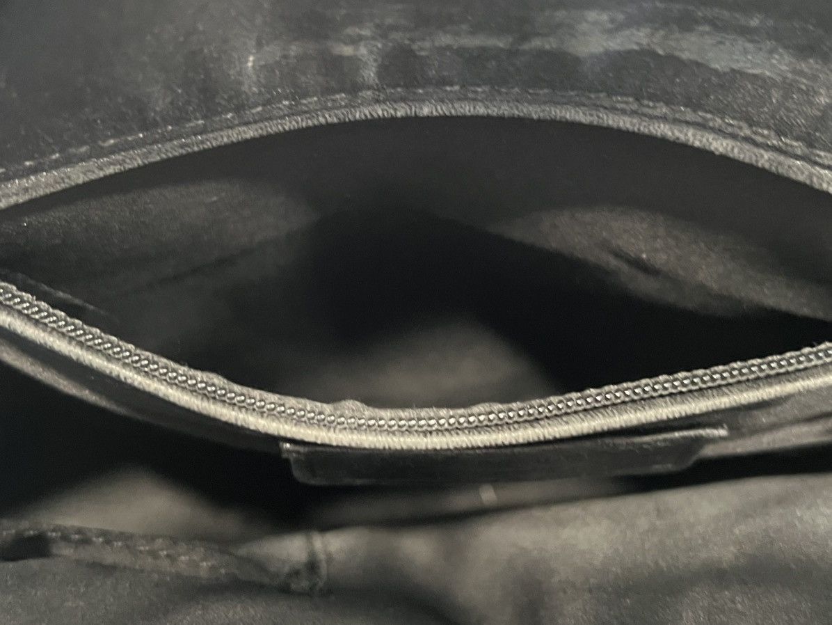 Yves Saint Laurent YSL Large Muse Bag Black Patent Leather w/ Lock & Charm Size ONE SIZE - 12 Thumbnail