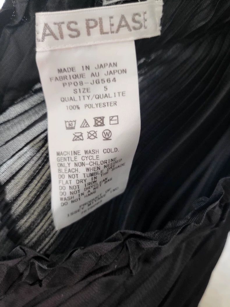 Issey Miyake Issey Miyake size:5 Black pleated skirt Size 42" / US 20 - 5 Thumbnail