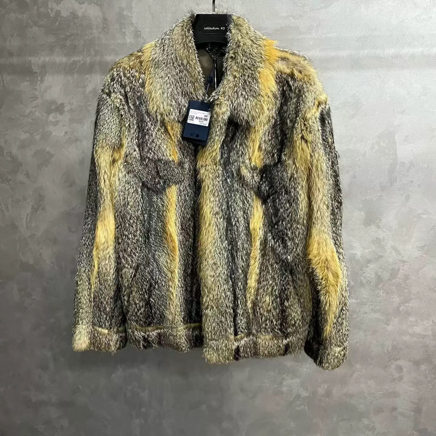 Louis Vuitton Louis Vuitton Brown Fox Fur Jacket Size US M / EU 48-50 / 2 - 1 Thumbnail