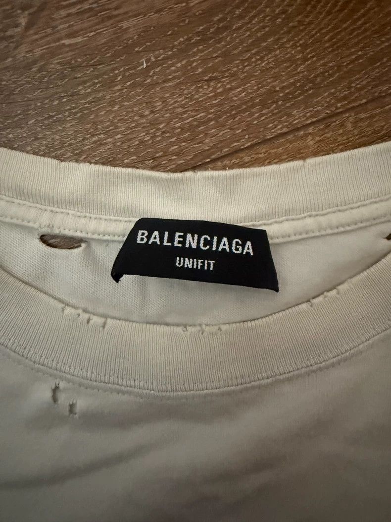 Balenciaga Balenciaga Ripped Short Sleeve Size US S / EU 44-46 / 1 - 3 Thumbnail